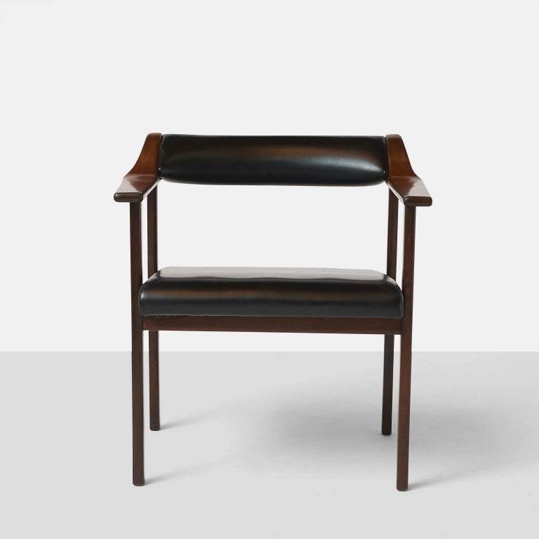 Brazilian Pair of Lounge Chairs by Joaquim Tenreiro For Sale