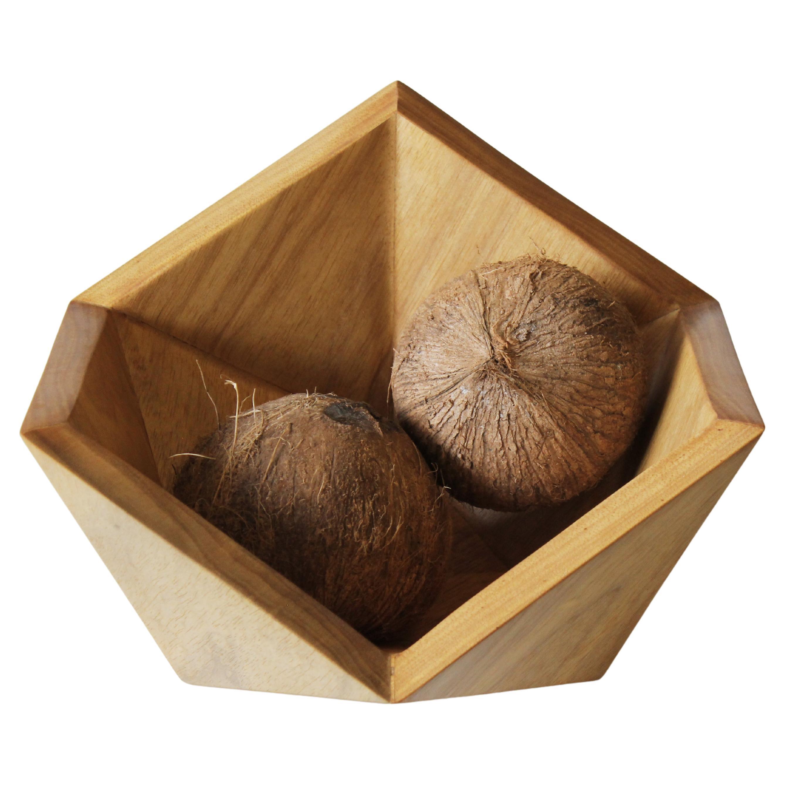 Icosa wood bowl - (tauari) For Sale