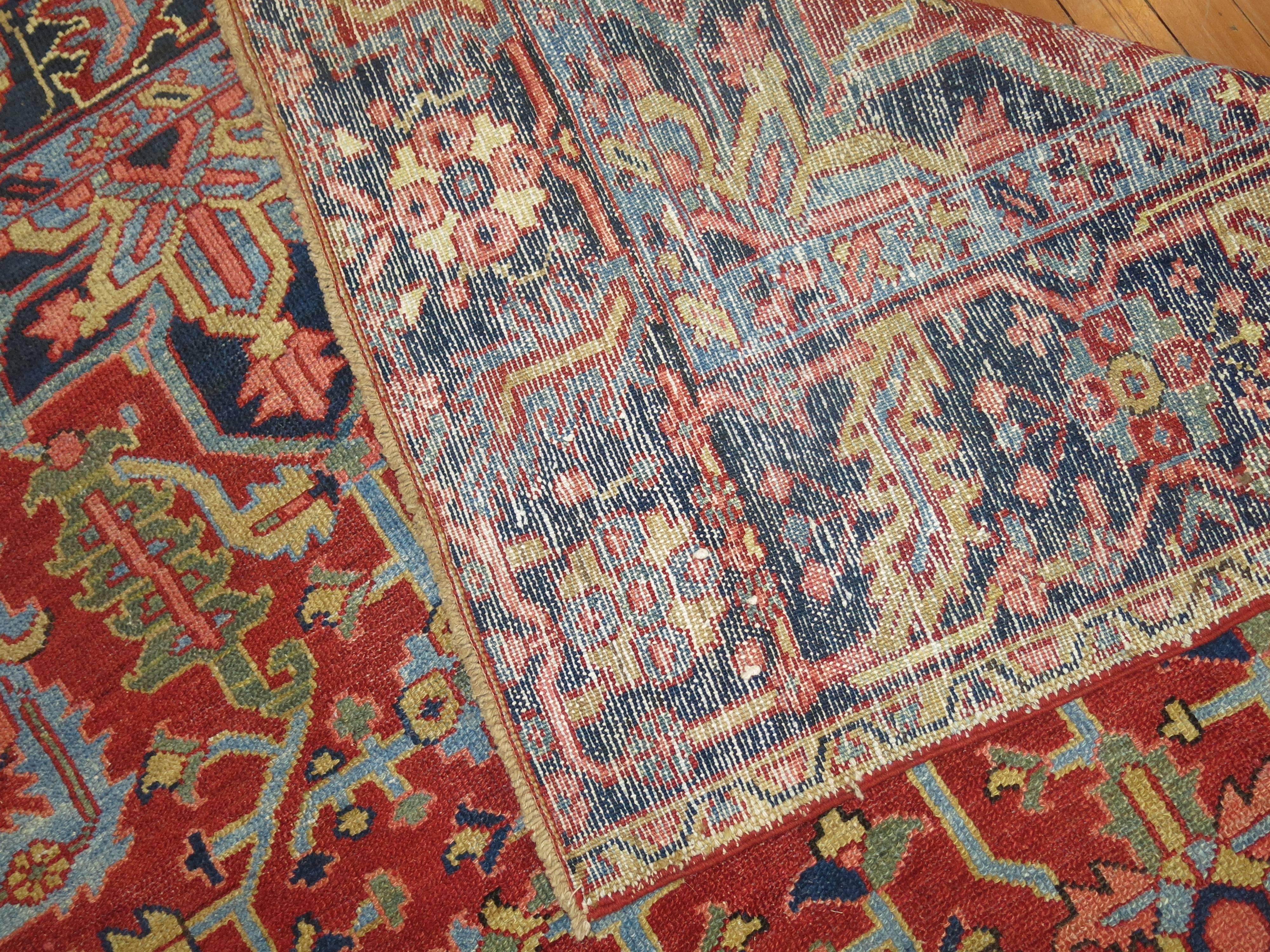 Antiker persischer Heriz-Teppich im Angebot 1