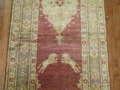Soft Red Turkish Lion Pictorial Runner