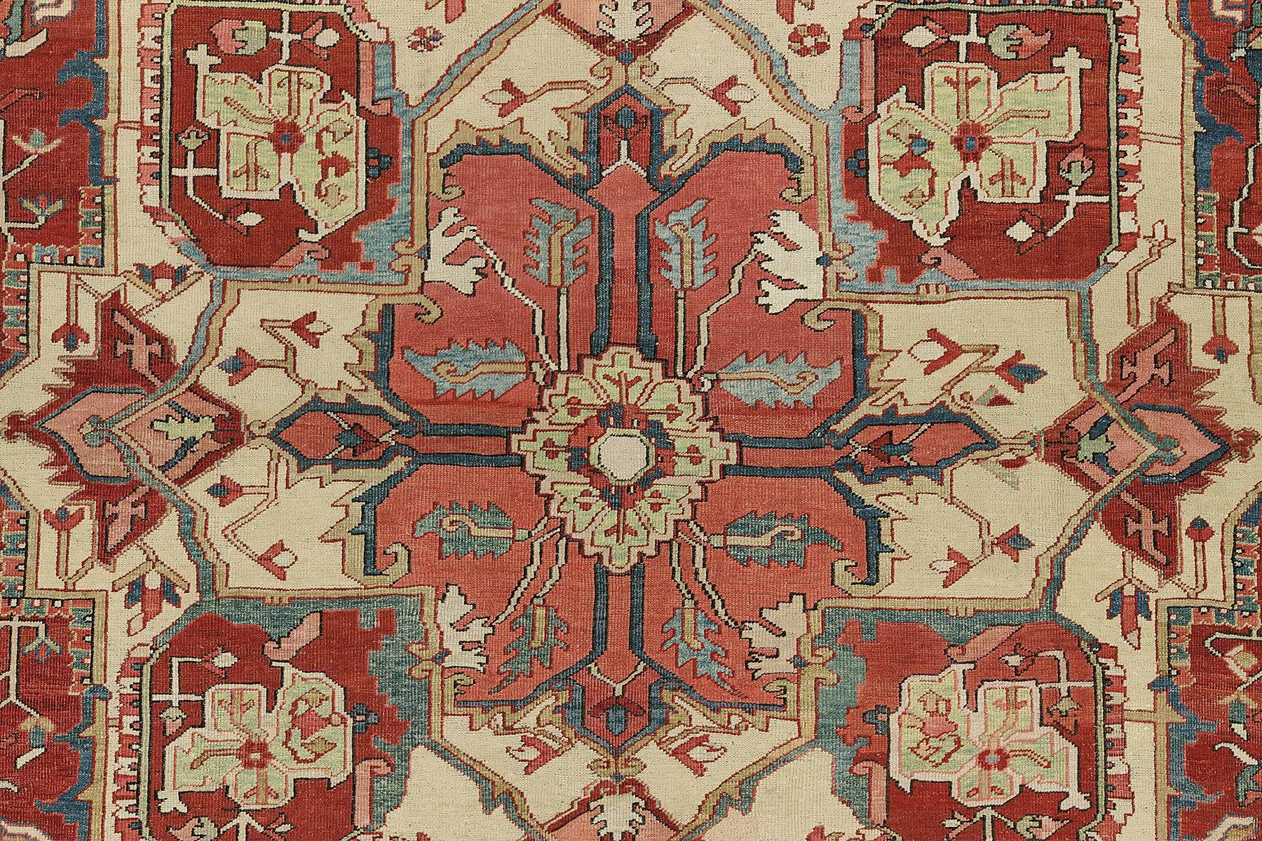 Antiker persischer Heriz-Teppich in Übergröße (Persisch) im Angebot