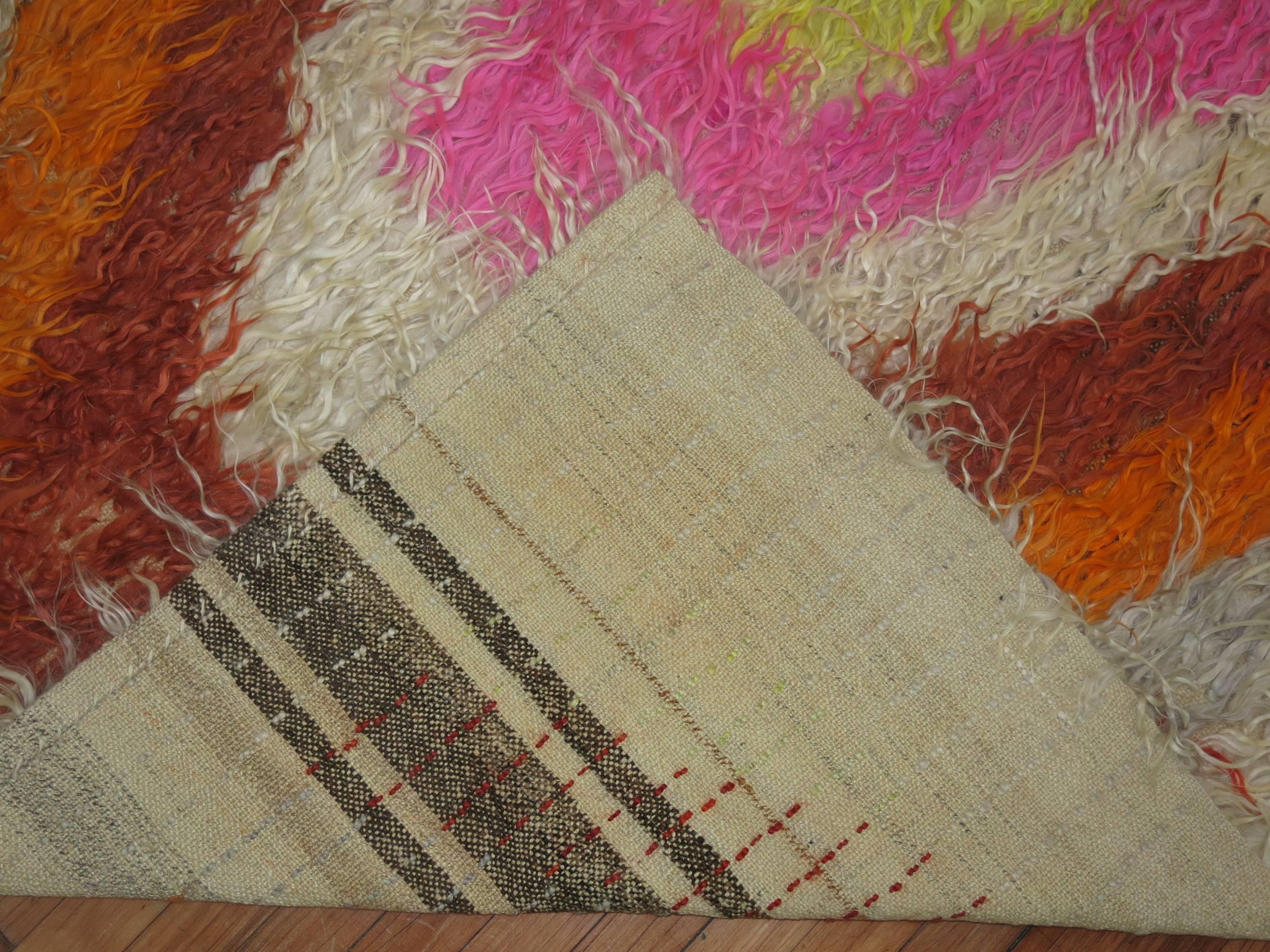 Vintage Tulu Area Size Teppich (Handgewebt) im Angebot