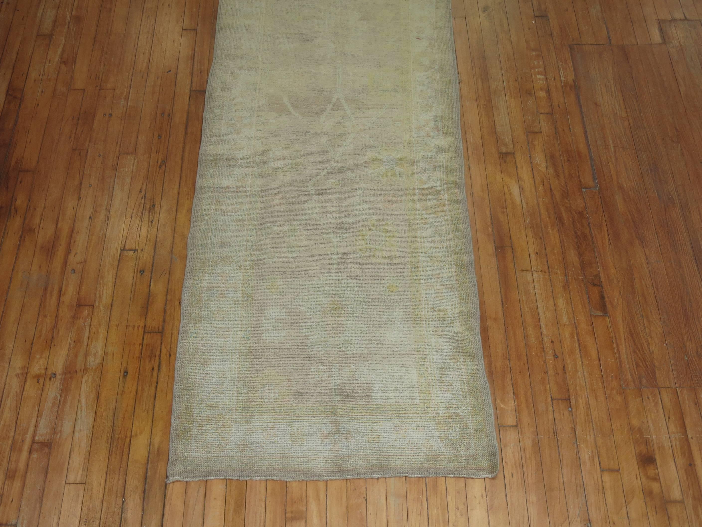 Gray Turkish Oushak Runner In Good Condition In New York, NY