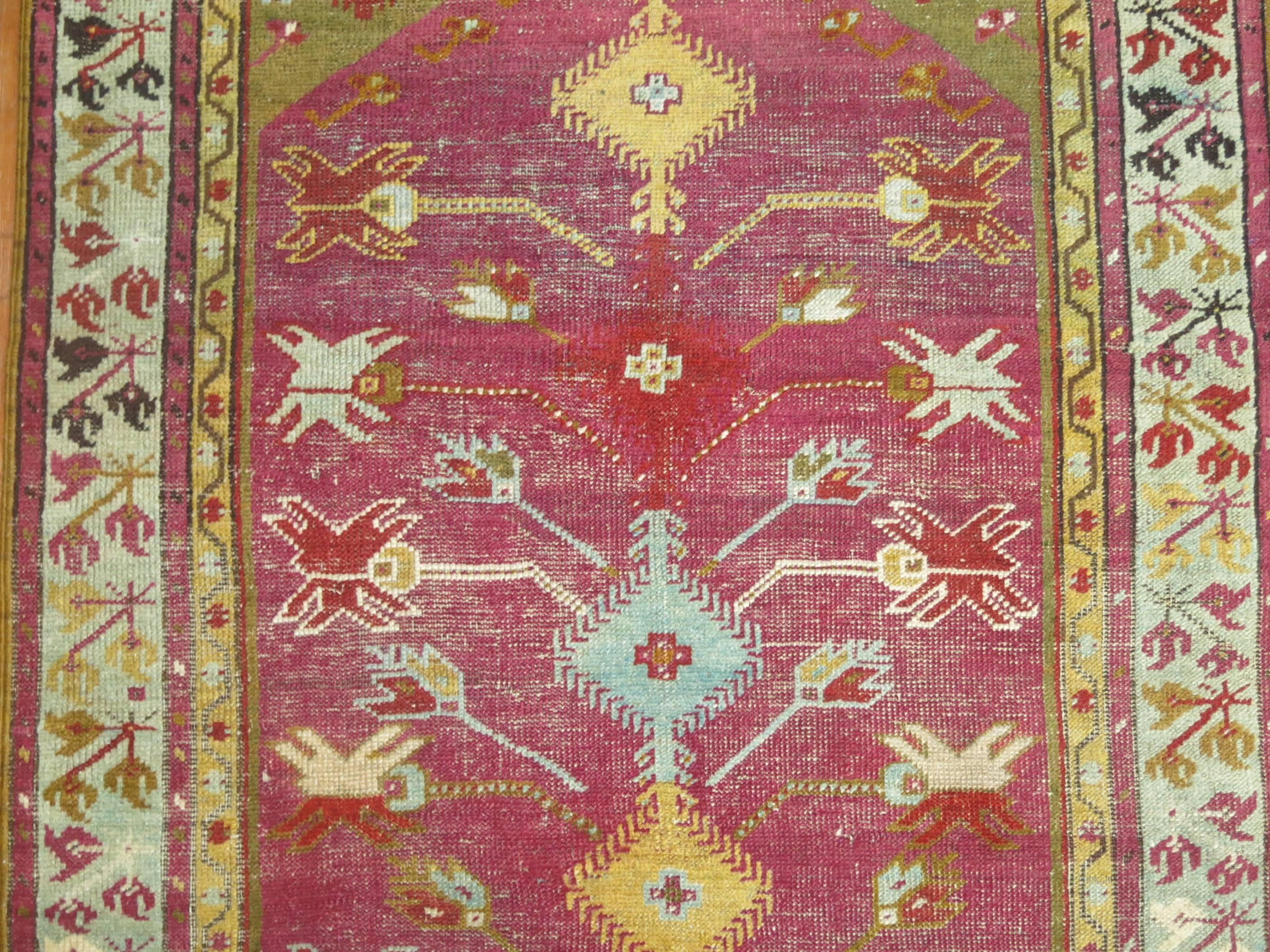 Zabihi Collection 19th Century Antique Turkish  Ghiordes Throw Rug In Good Condition For Sale In New York, NY