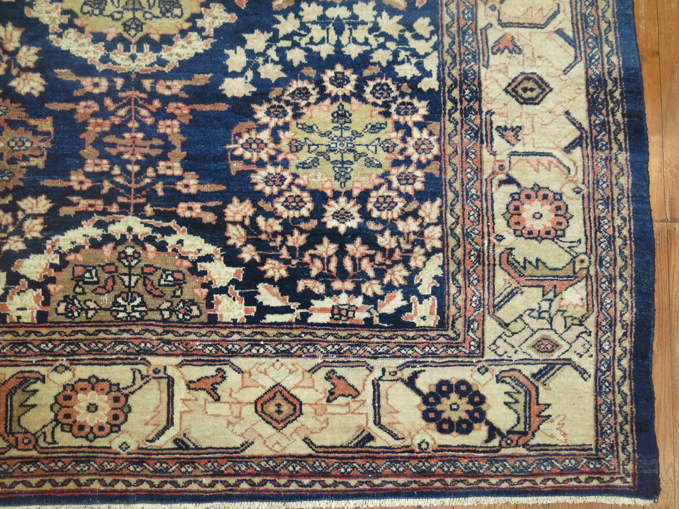 Annodato a mano Zabihi Collection Tappeto persiano blu antico Mahal in vendita