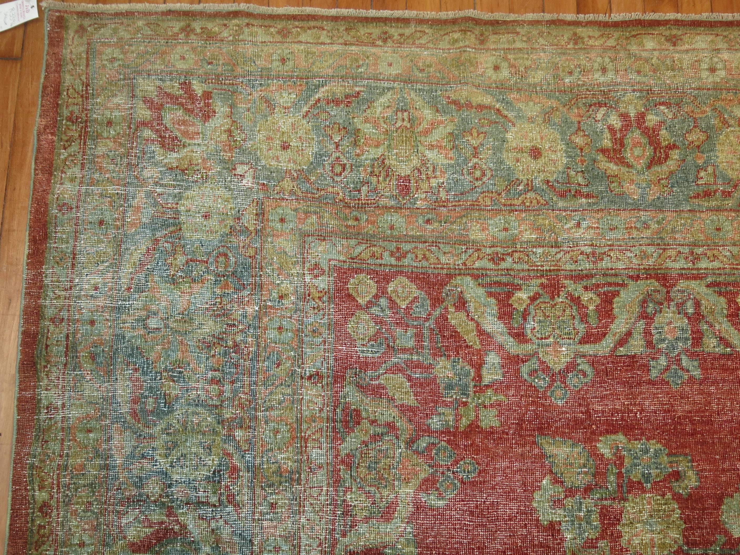 Decorative Persian Sarouk Carpet In Excellent Condition For Sale In New York, NY