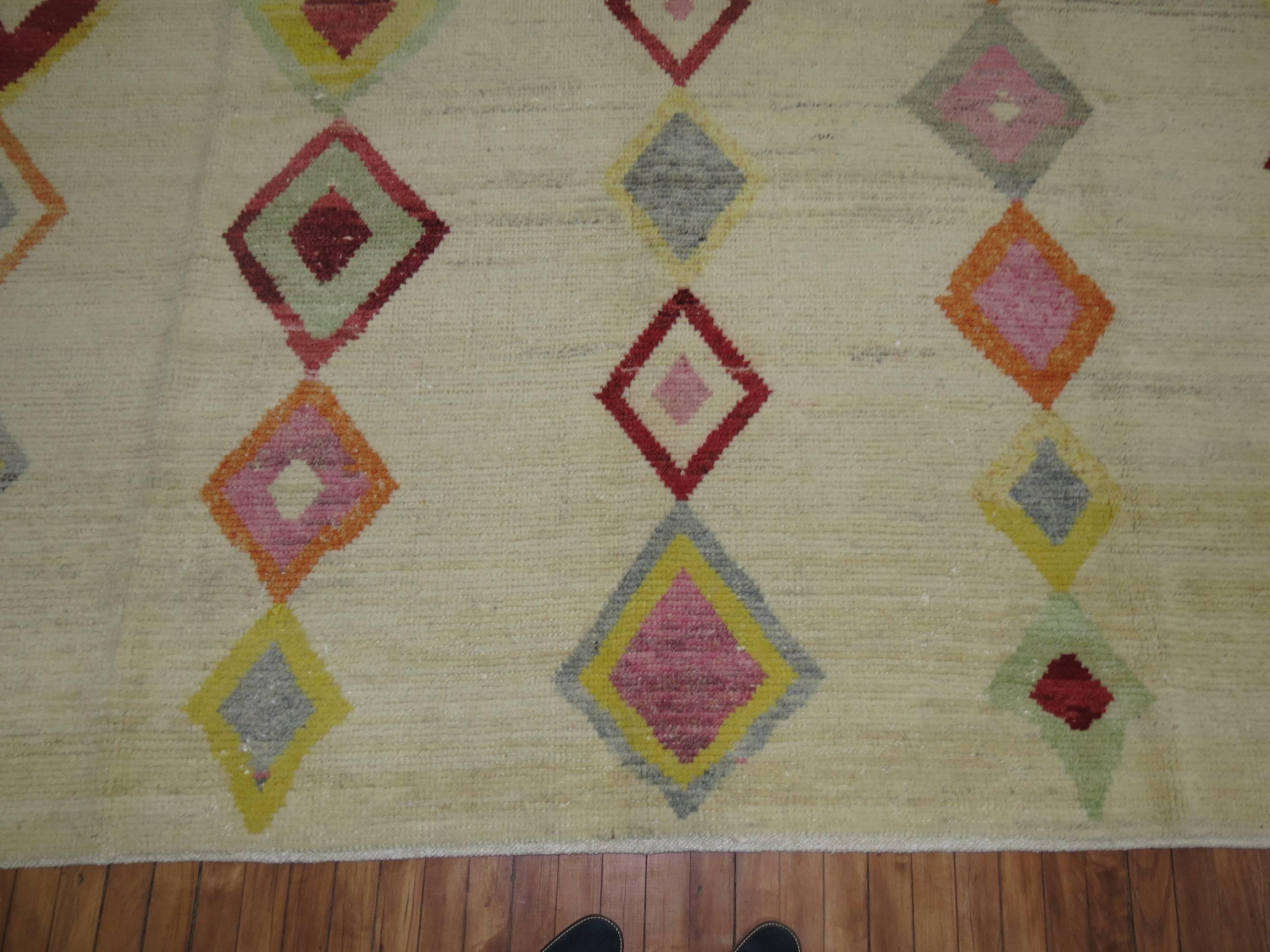 Contemporary Vintage Inspired Tulu Carpet