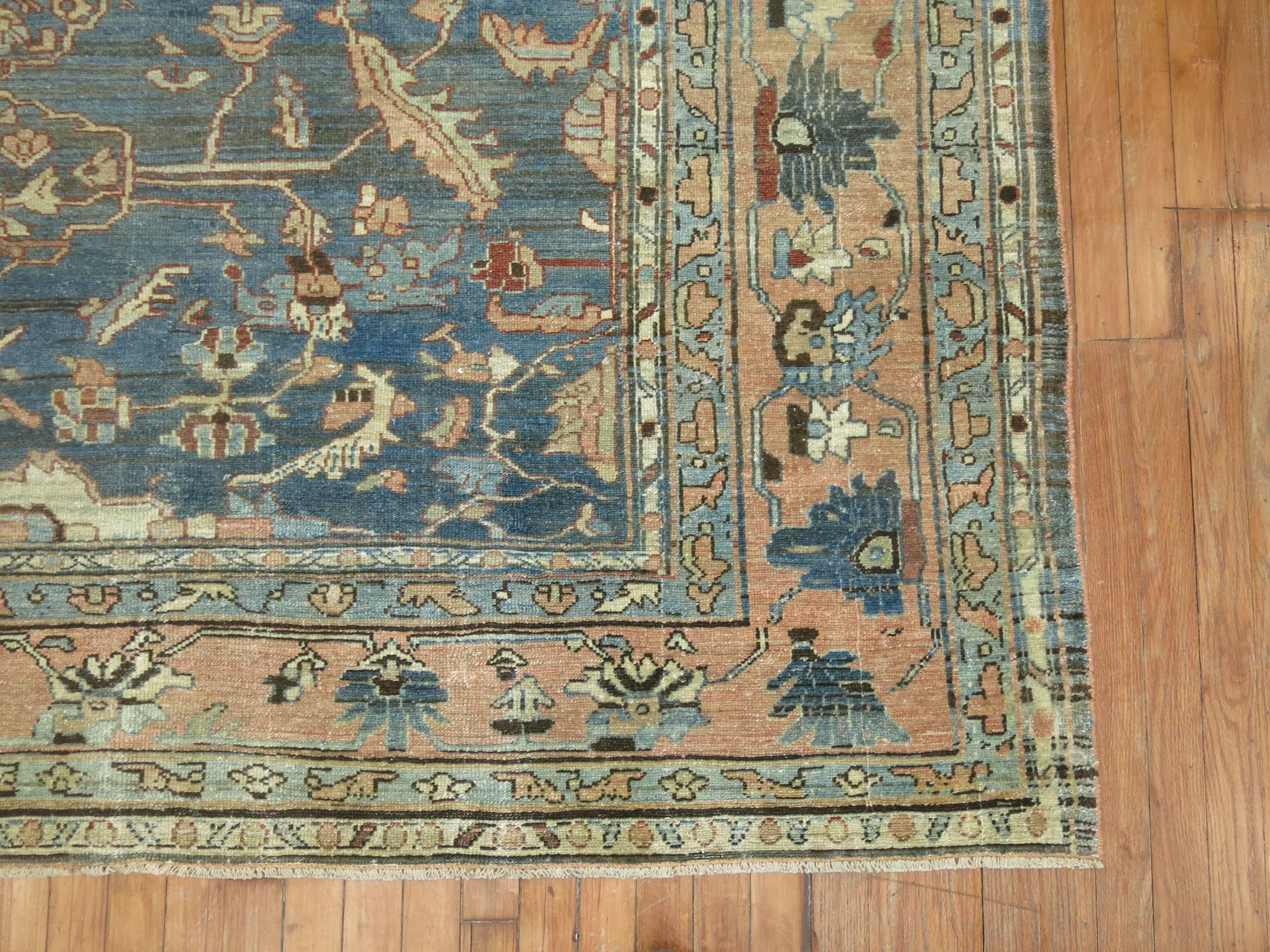 Hellblauer Terrakotta-Teppich mit Vogelmotiv, 20. Jahrhundert, Persischer Malayer (Handgeknüpft) im Angebot