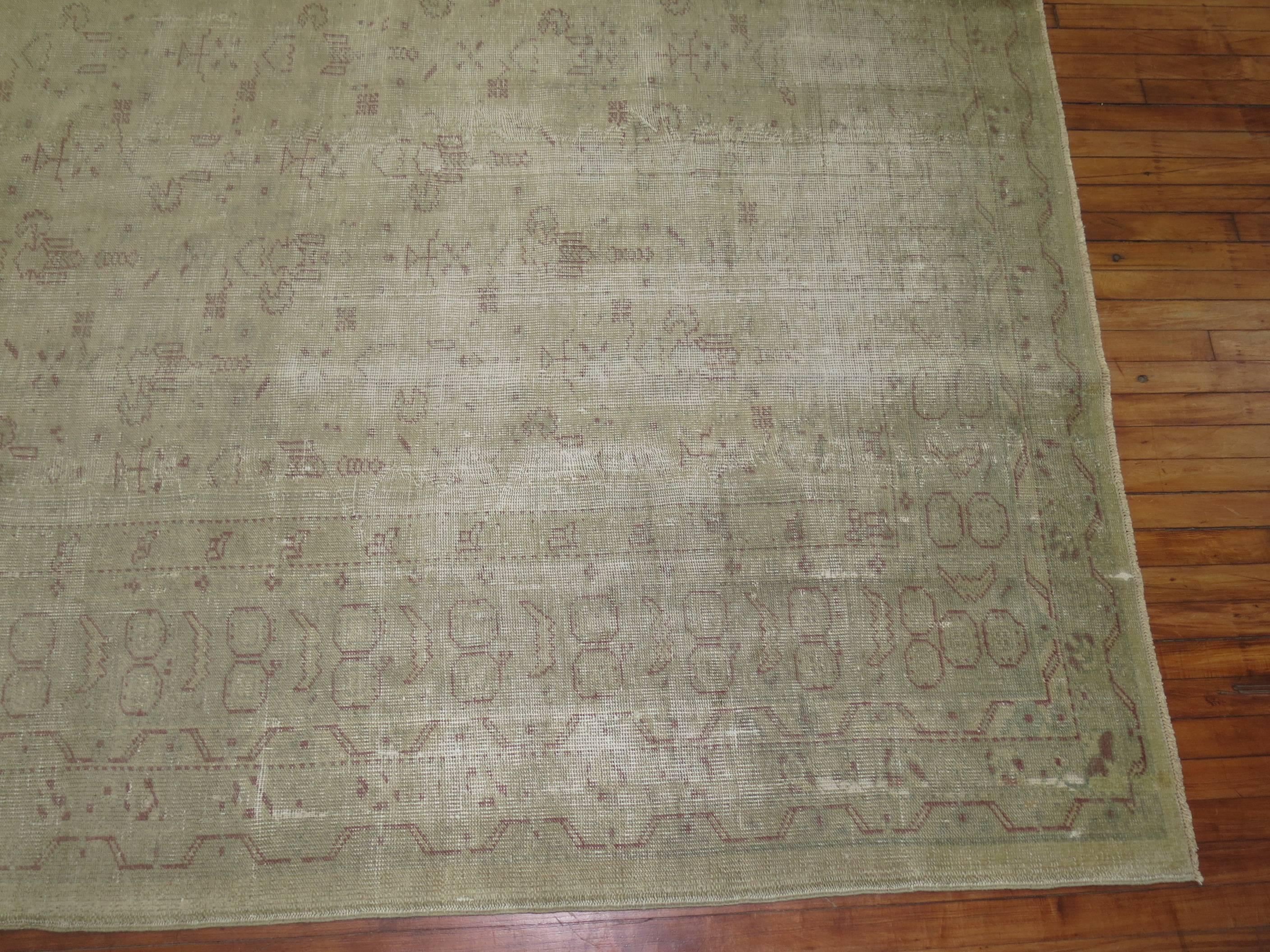 Shabby Chic Turkish Ghiordes Rug In Fair Condition In New York, NY
