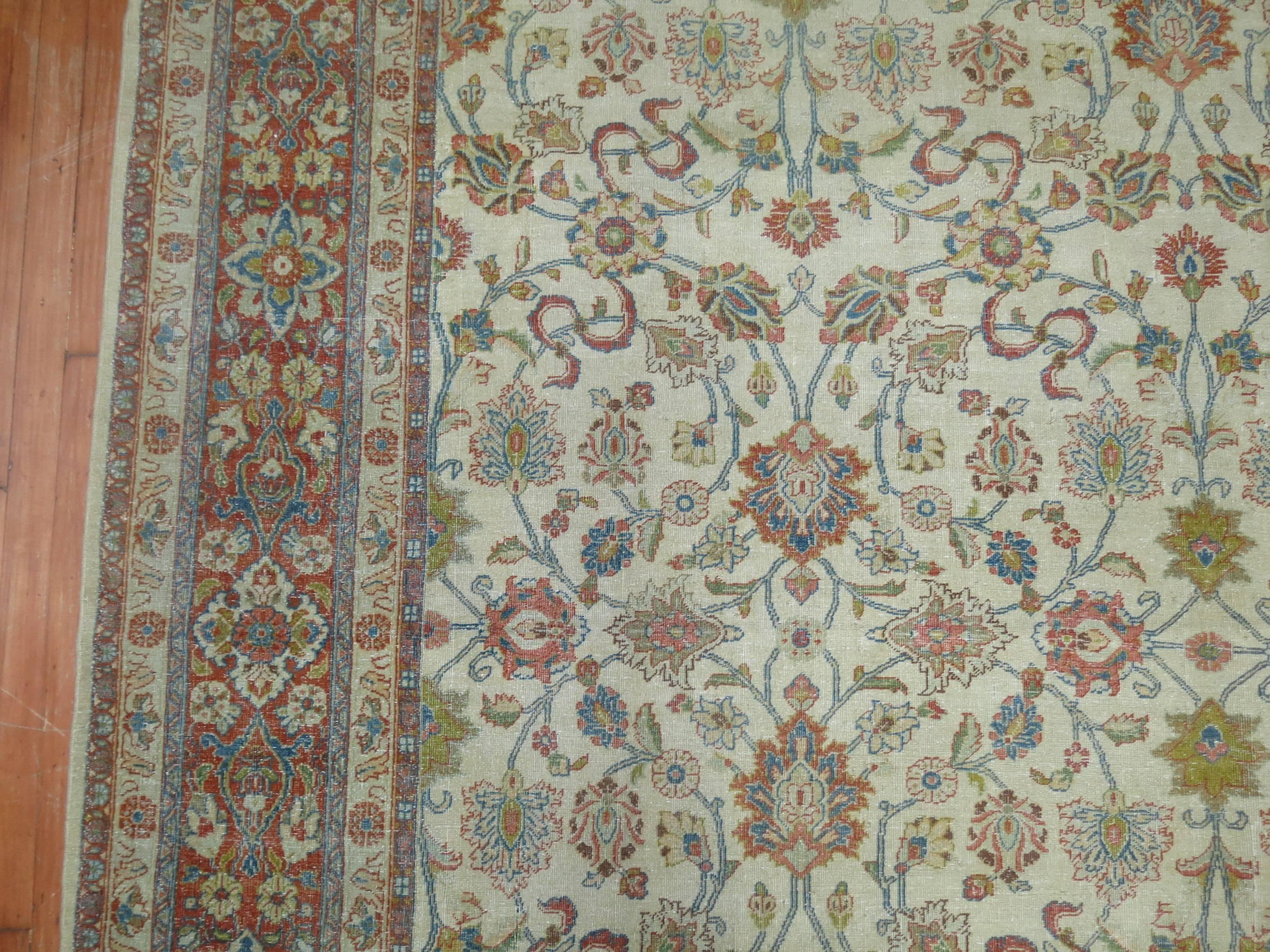 White Antique Persian Traditional Kashan Wool Oriental Rug In Good Condition For Sale In New York, NY