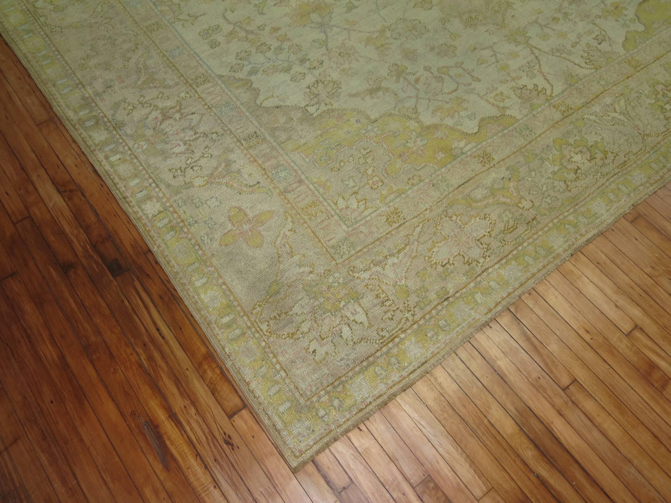 Mid-Century Modern Ivory Pink Yellow Antique Turkish Oushak Rug, Early 20th Century For Sale
