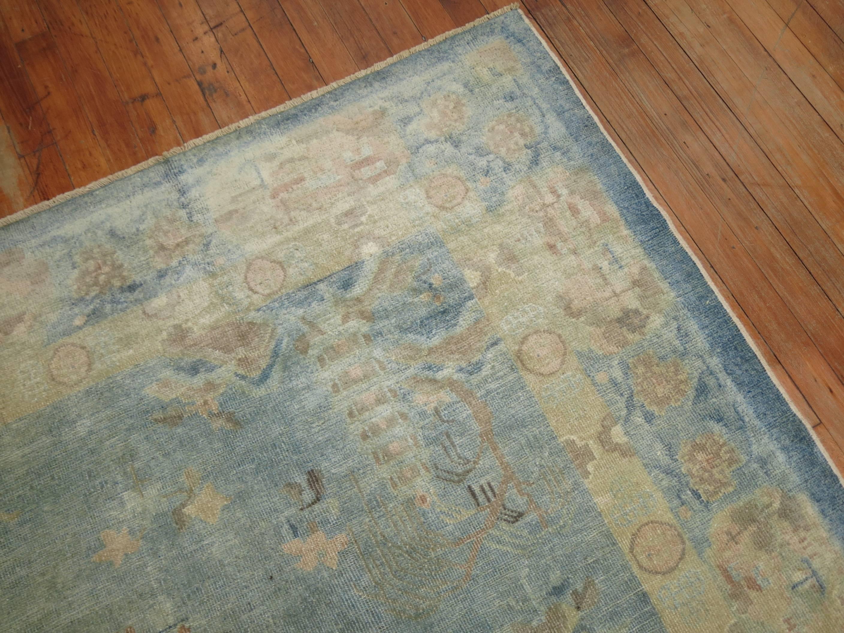 Water Blue Ivory Early 20th Century Antique Chinese Hand-Made Wool Oriental Rug In Excellent Condition In New York, NY