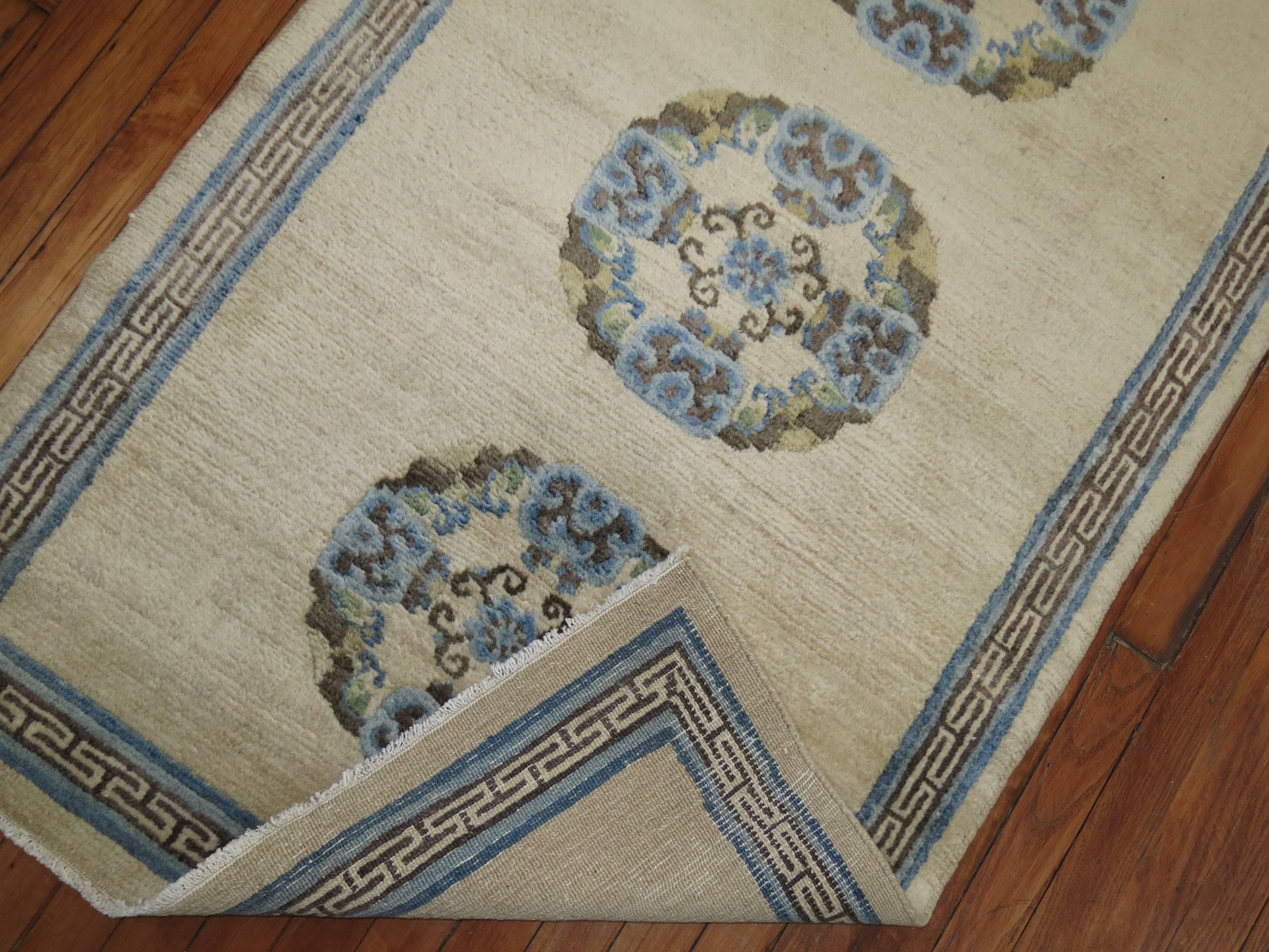 Ivory Light Blue Brown 20th Century Hand Knotted Wool Tibetan Scatter Throw Rug In Good Condition For Sale In New York, NY