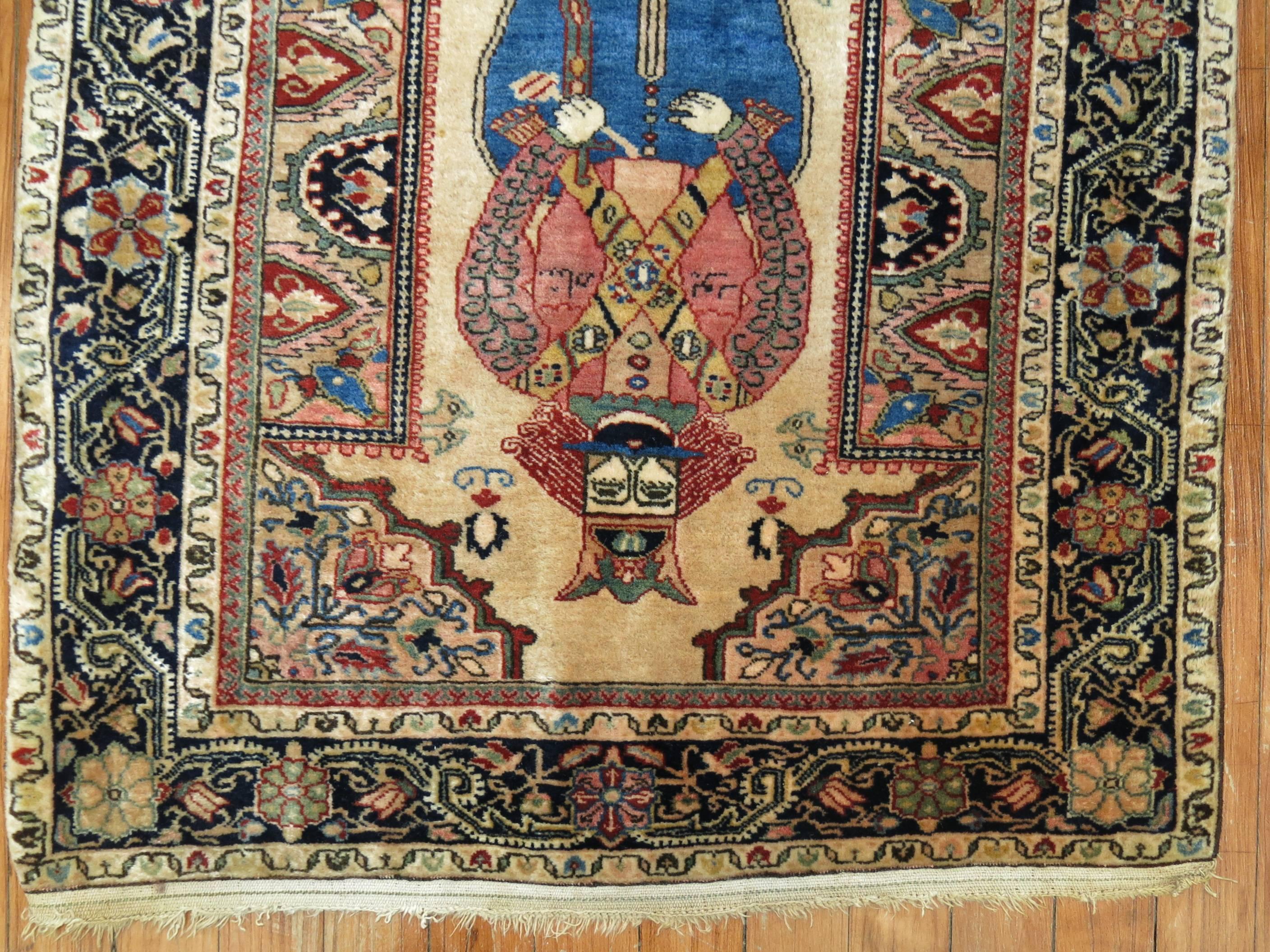 Antique Sarouk King Shapur Rug In Excellent Condition For Sale In New York, NY