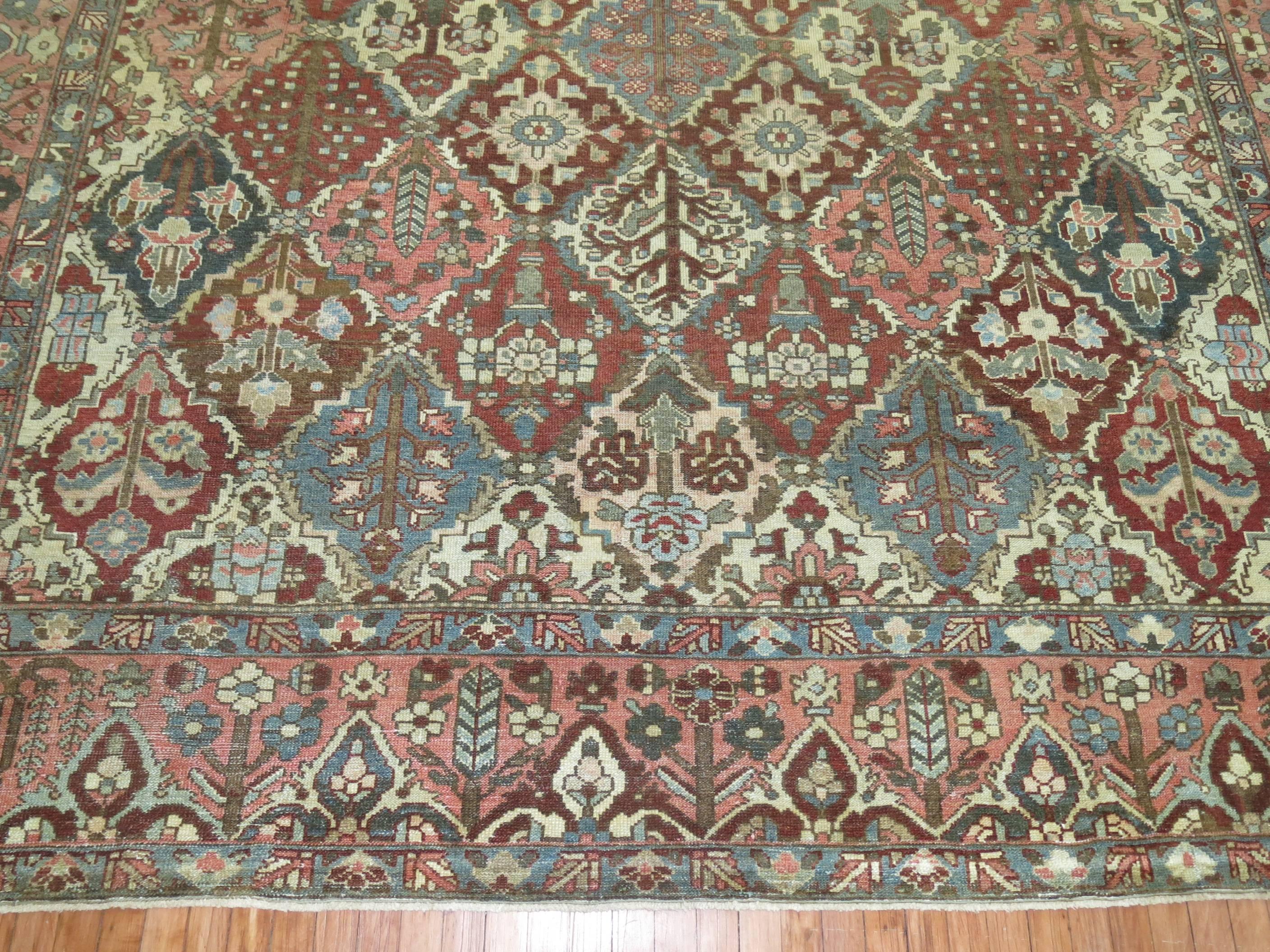 Antique Square Persian Bakhtiari Rug In Good Condition For Sale In New York, NY
