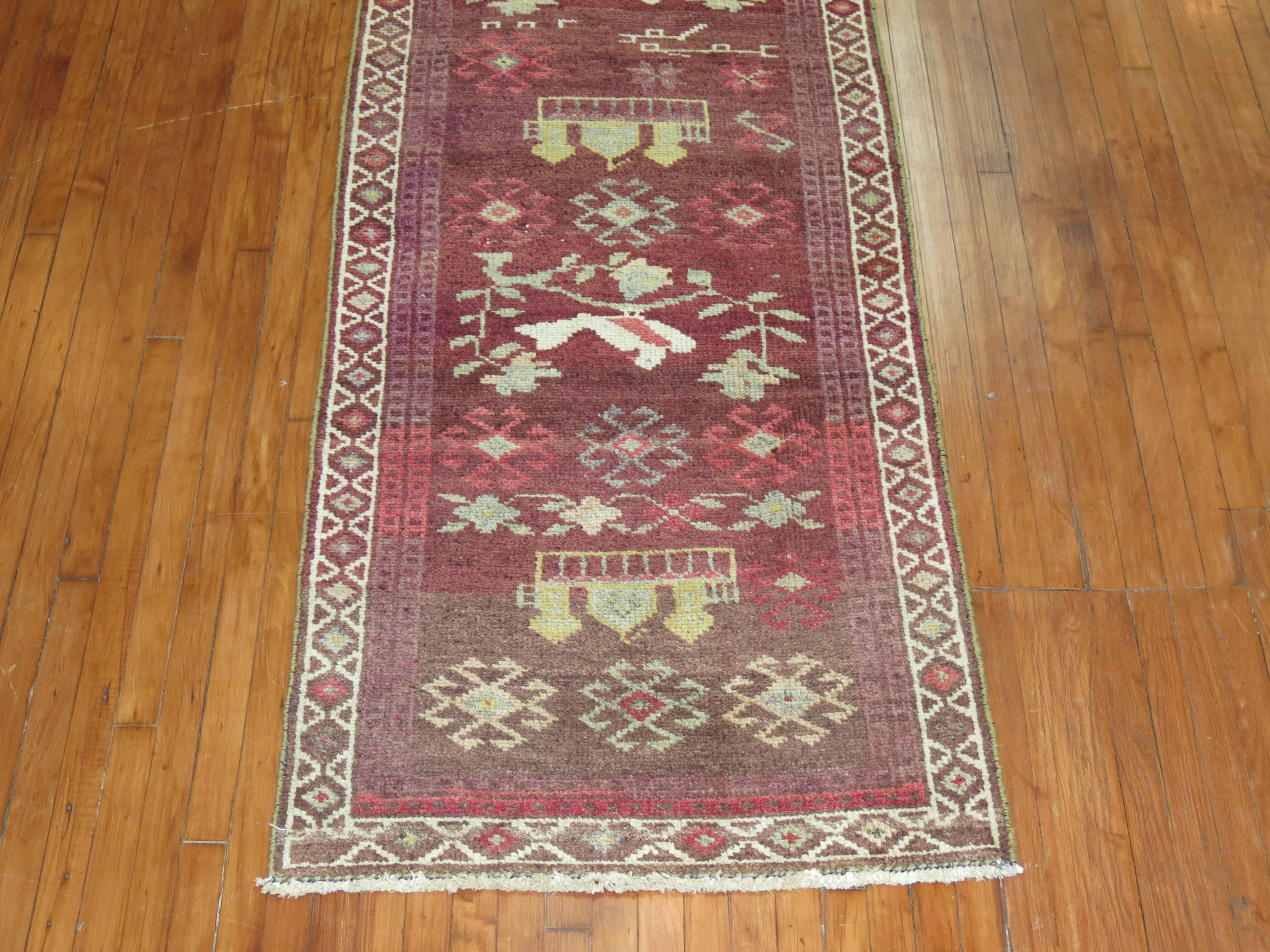 Pigeon Vintage Turkish Anatolian Runner For Sale 4