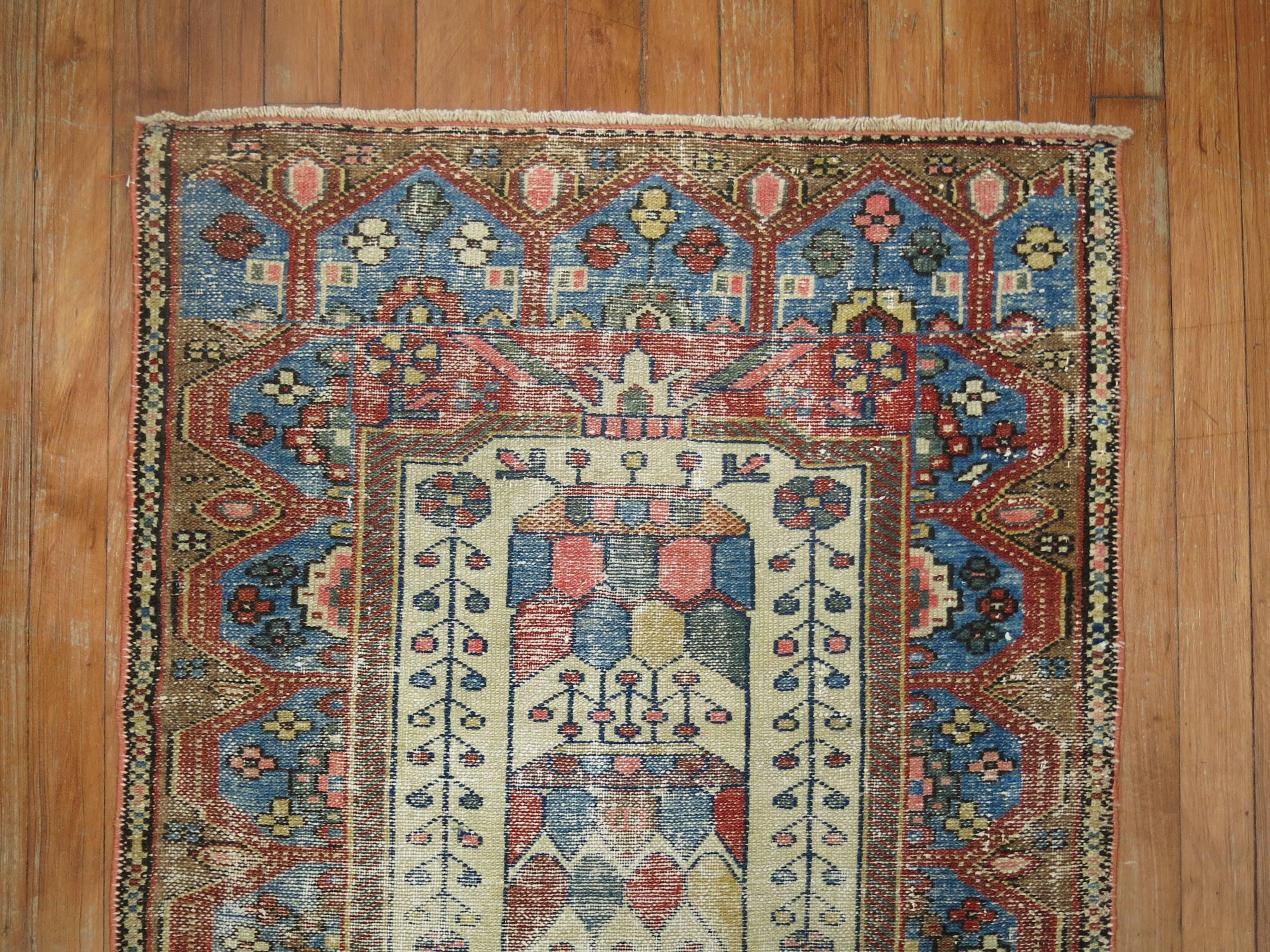 Shabby Chic Persian Malayer rug with featuring an intricate design.