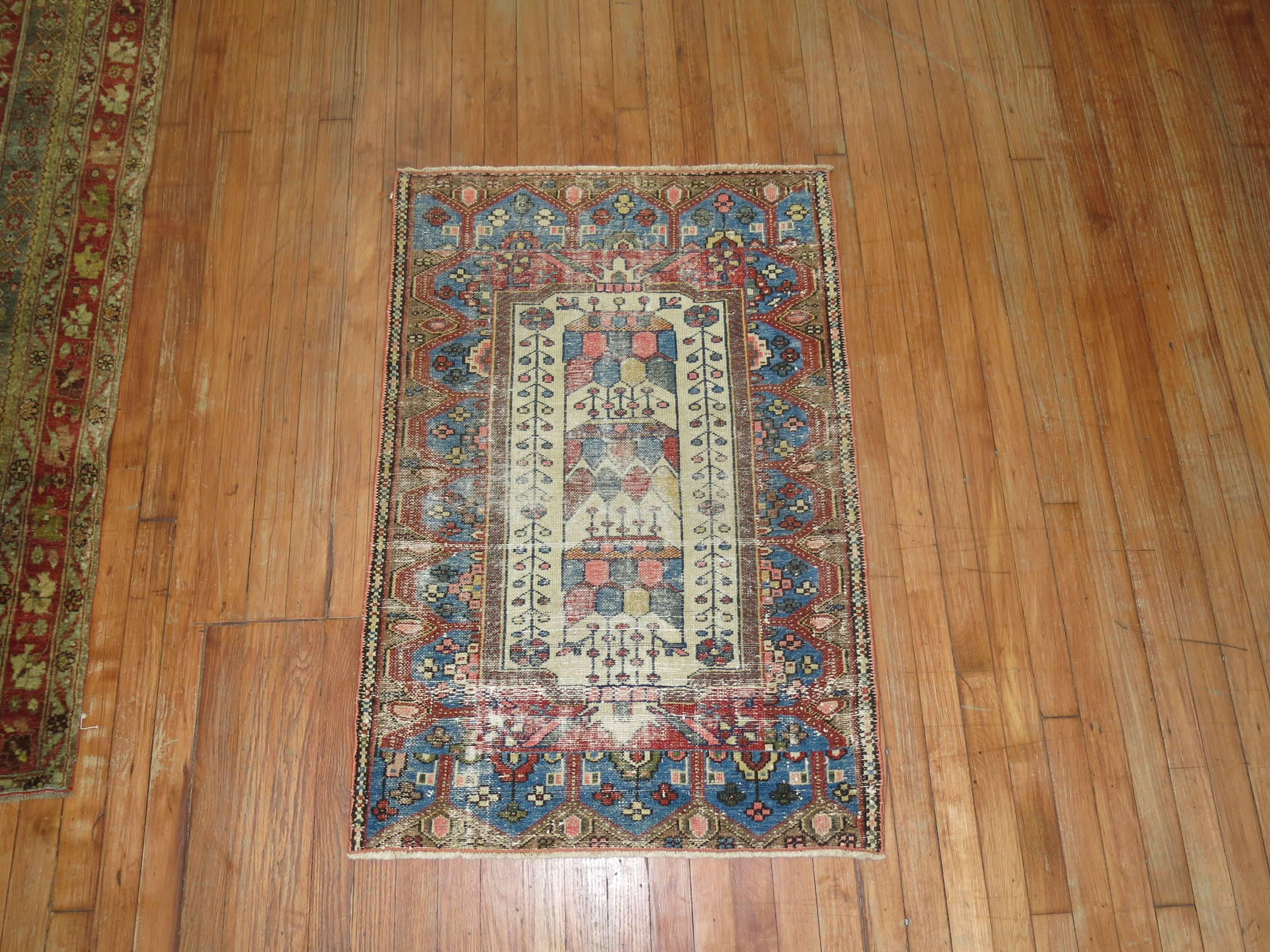 Shabby Chic Persian Malayer Tiny Rug In Good Condition For Sale In New York, NY