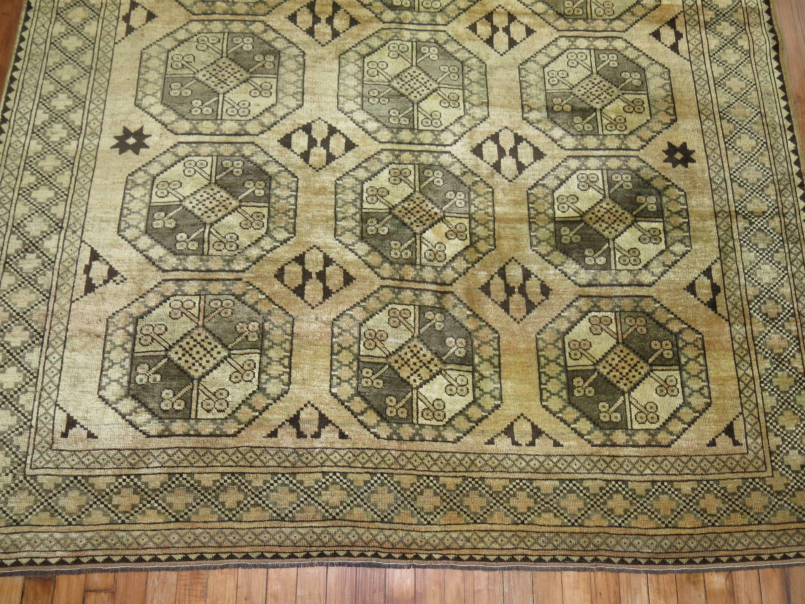 Afghanischer Vintage-Ersari-Teppich mit Stammesmotiven (Handgeknüpft) im Angebot