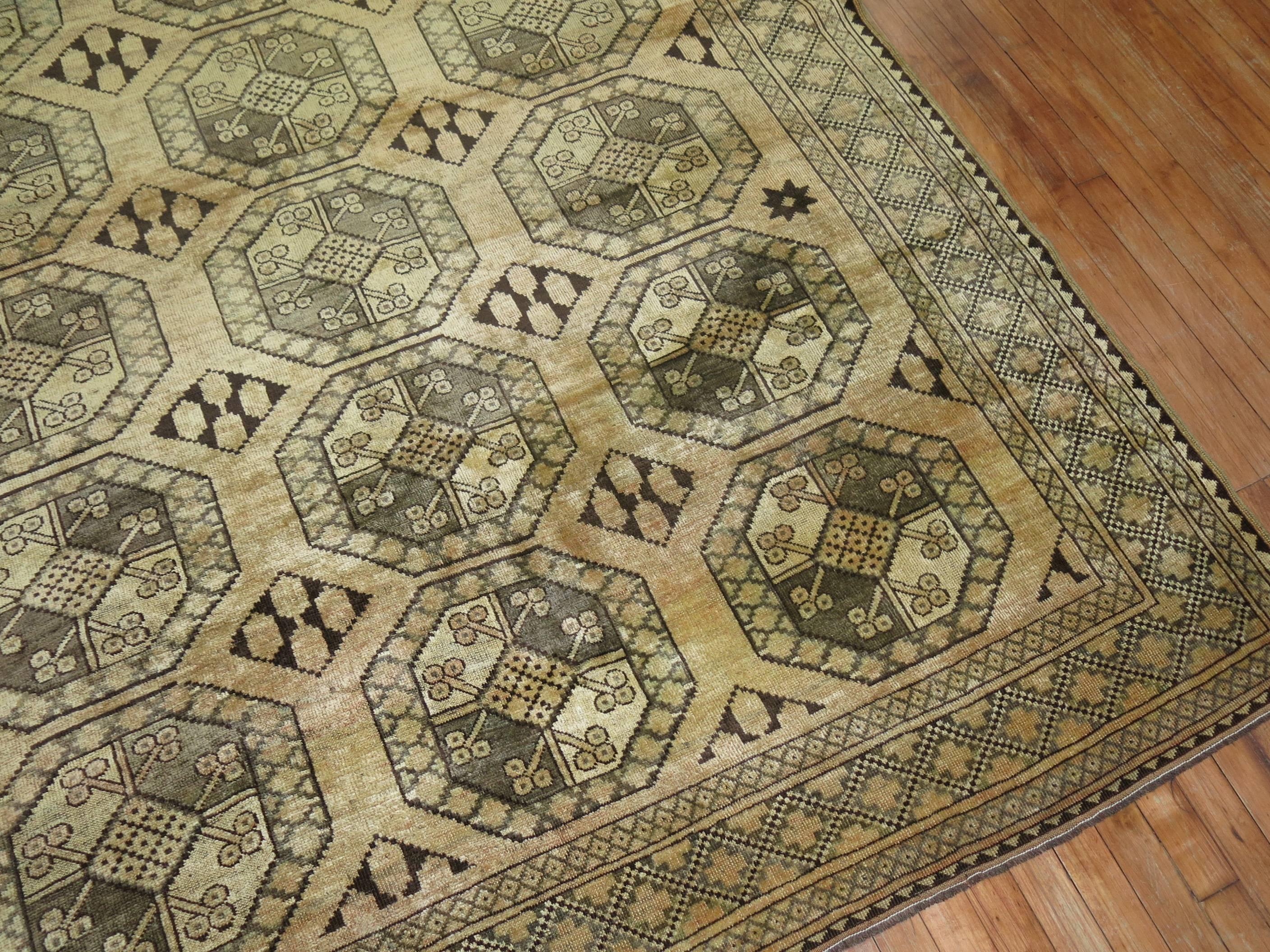 Afghanischer Vintage-Ersari-Teppich mit Stammesmotiven im Angebot 1