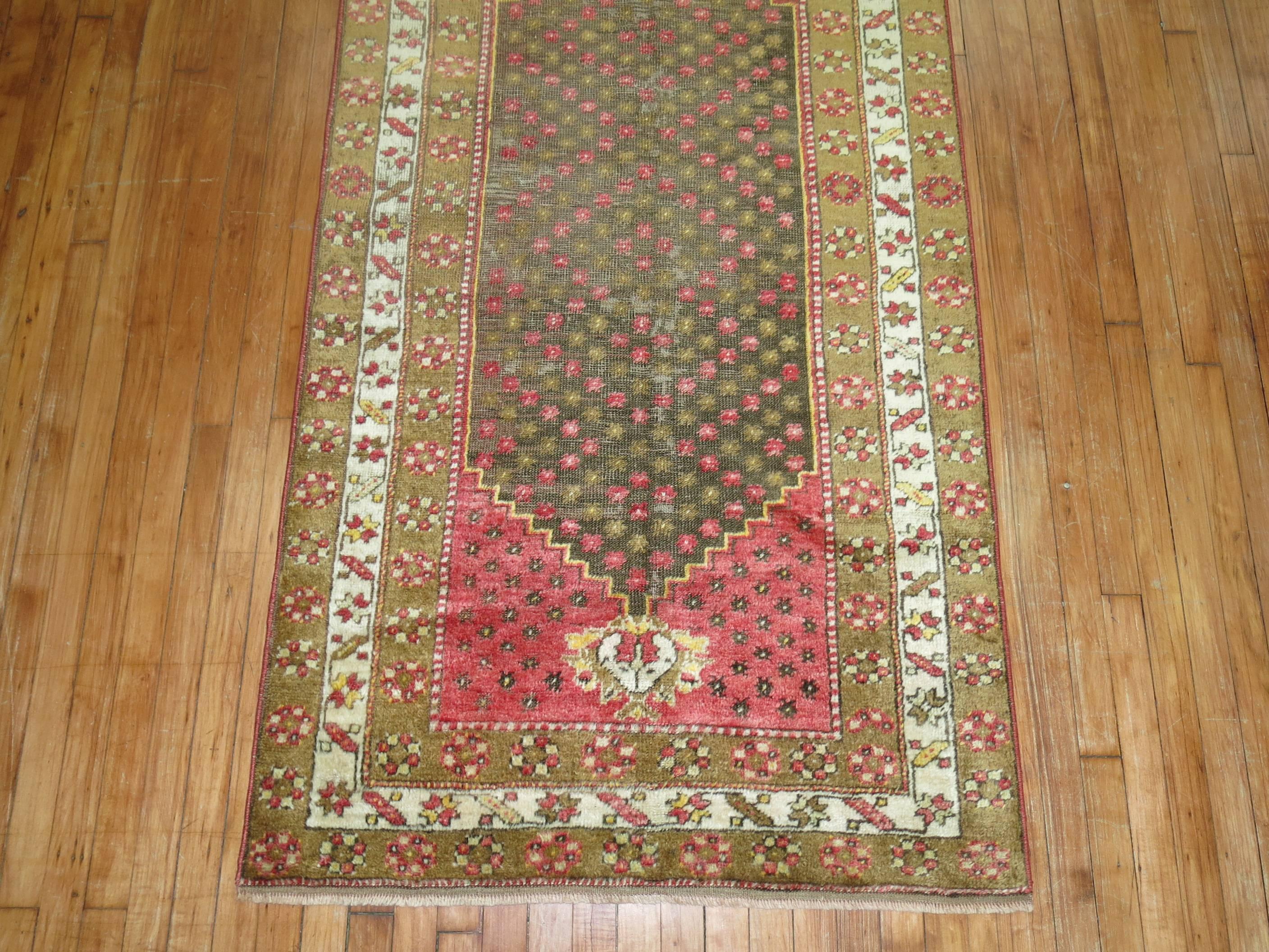 Tribal Turkish Sivas Runner In Good Condition For Sale In New York, NY