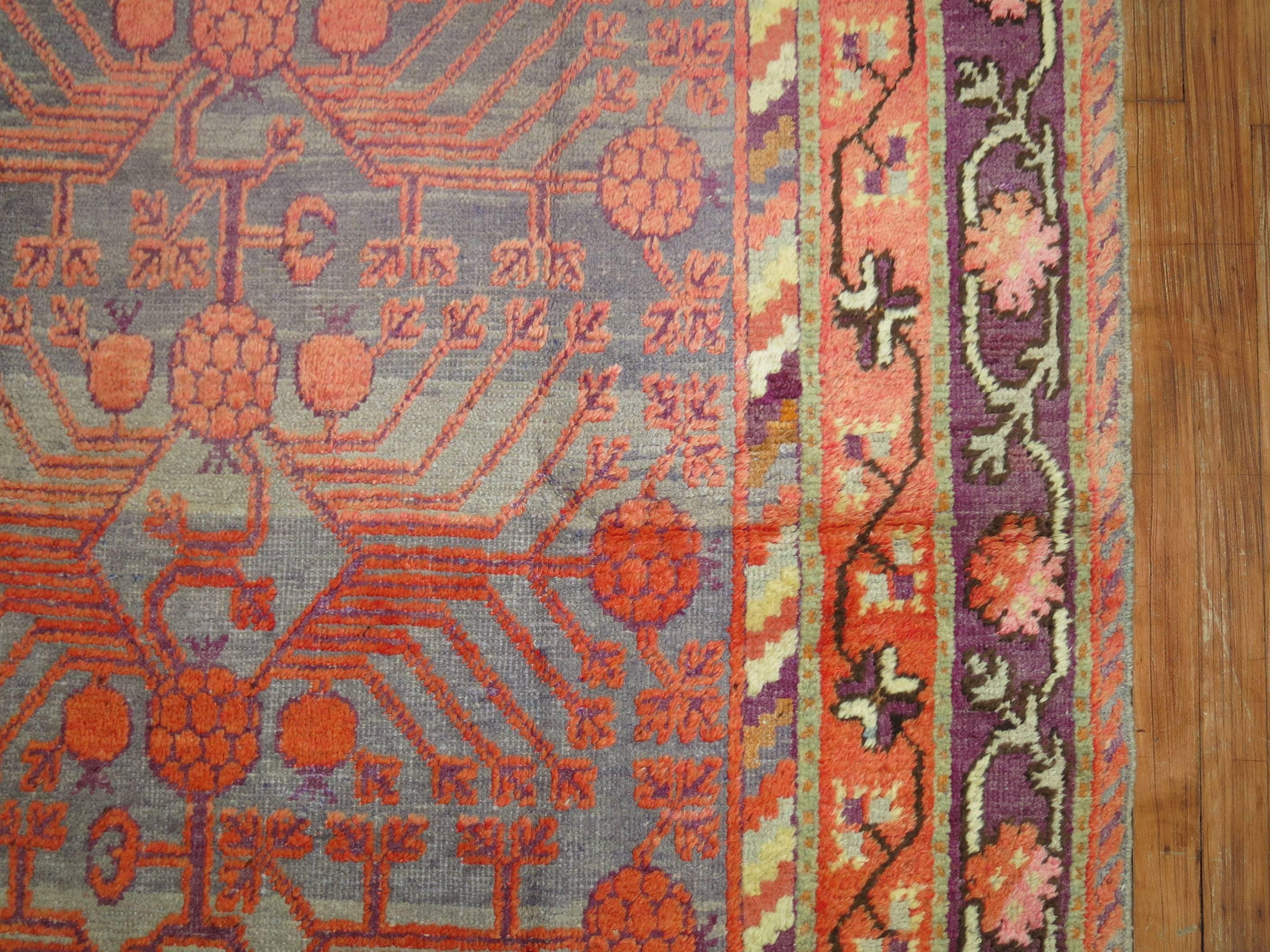 Early 20th Century Khotan Wool Gray Field Antique Pomegranate Rug For Sale 1