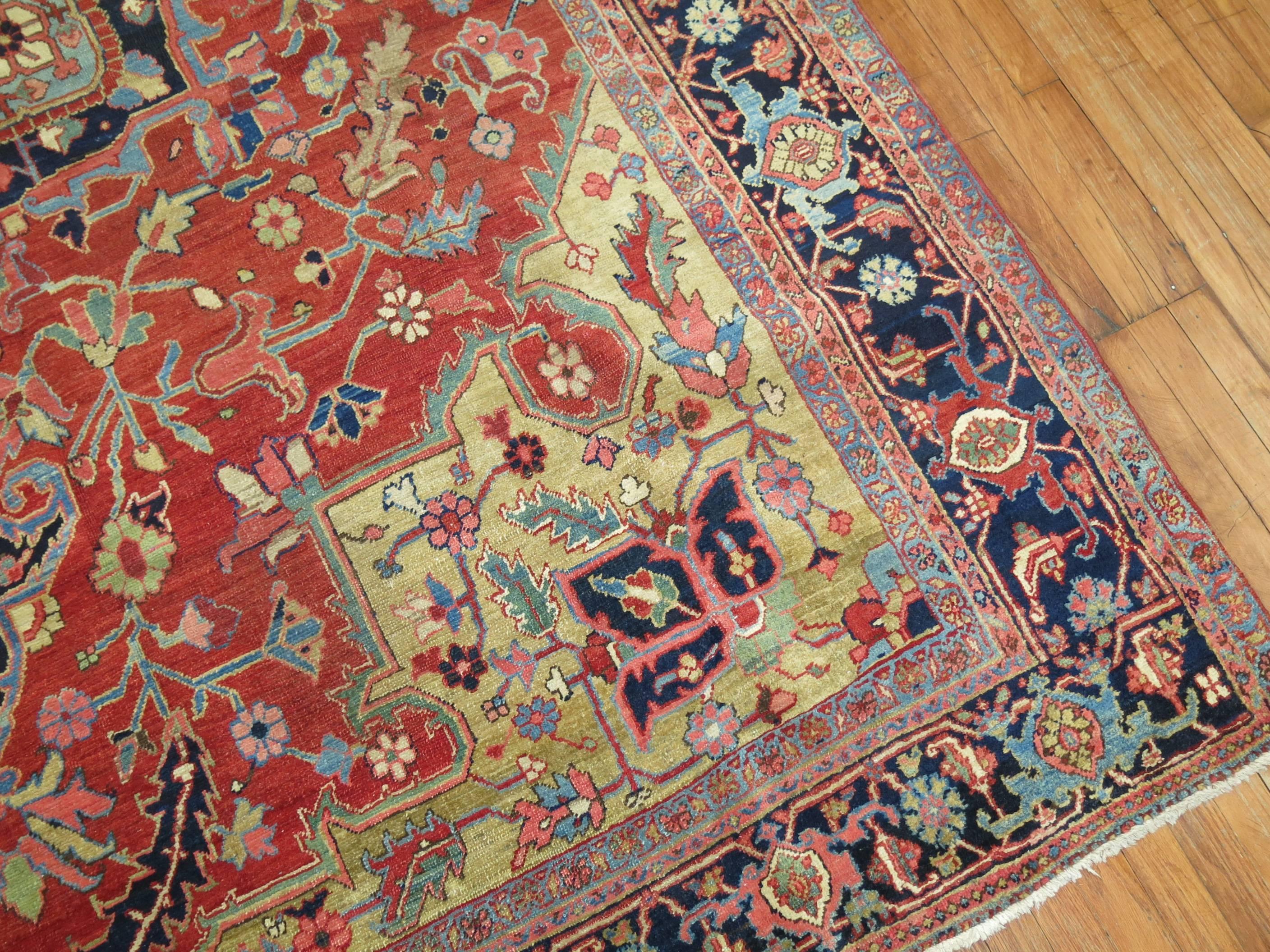 Antique Persian Heriz Serapi Carpet 3
