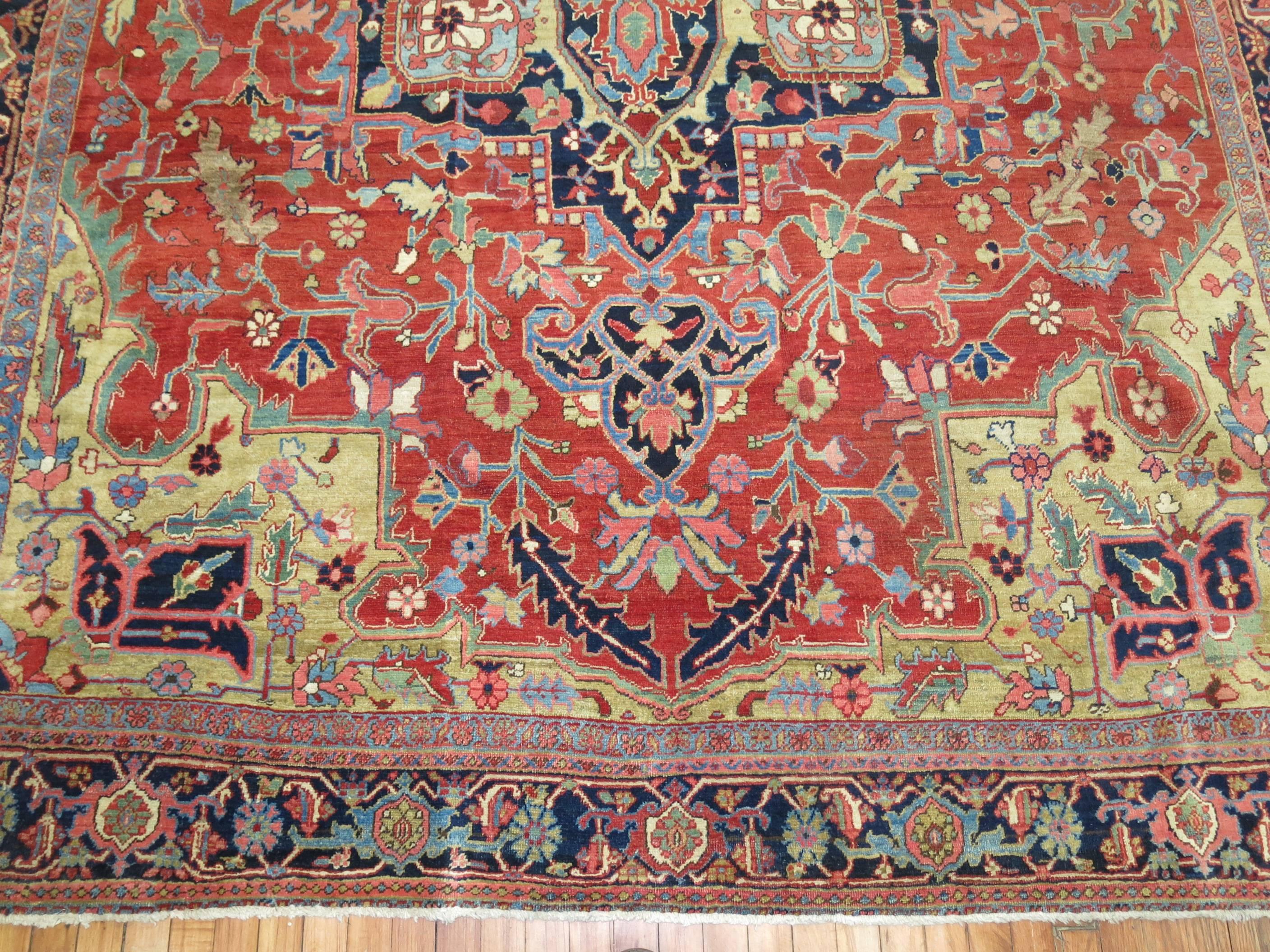 Antique Persian Heriz Serapi Carpet 4