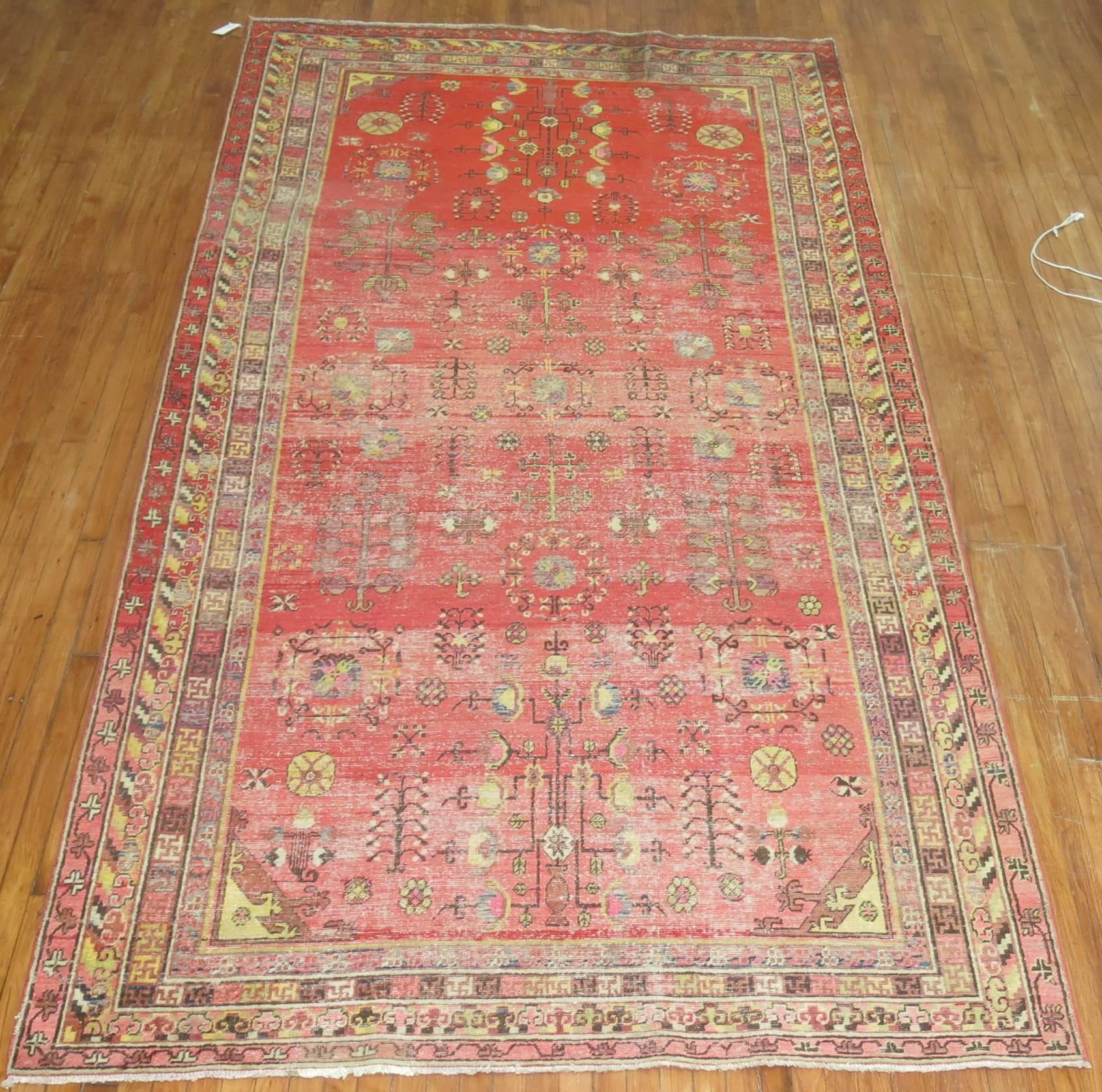 Khotan Shabby Chic Rug In Excellent Condition For Sale In New York, NY