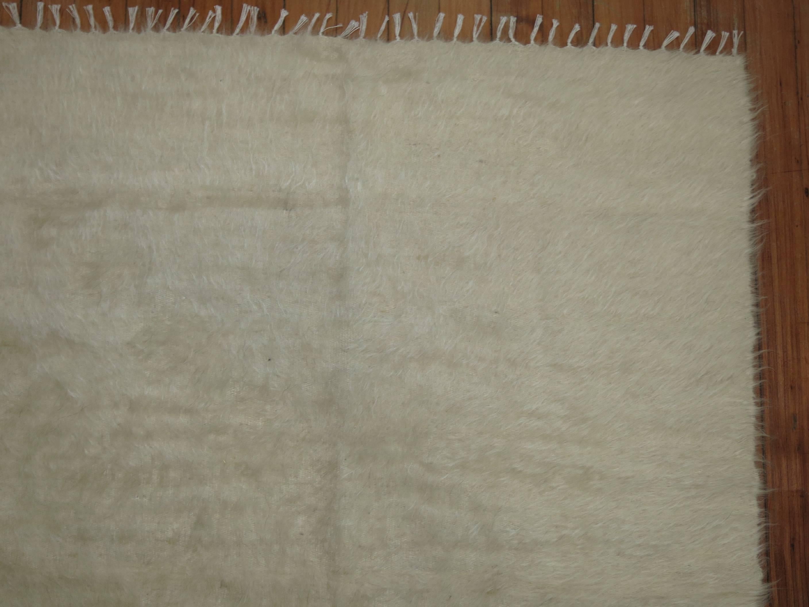 Hand-Woven Ivory Vintage Mohair Rug For Sale