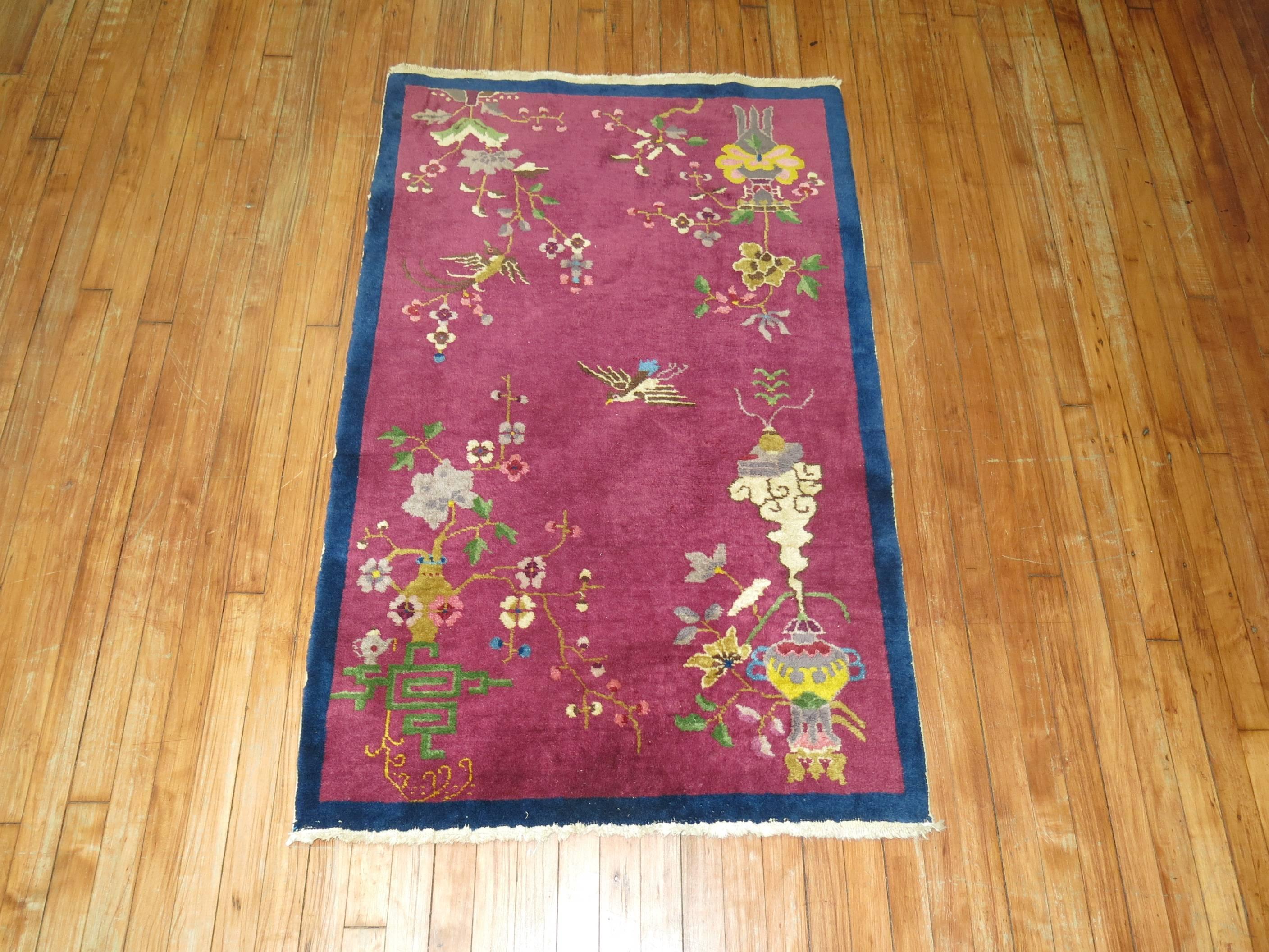 Vintage Chinese Art Deco Rug In Excellent Condition In New York, NY