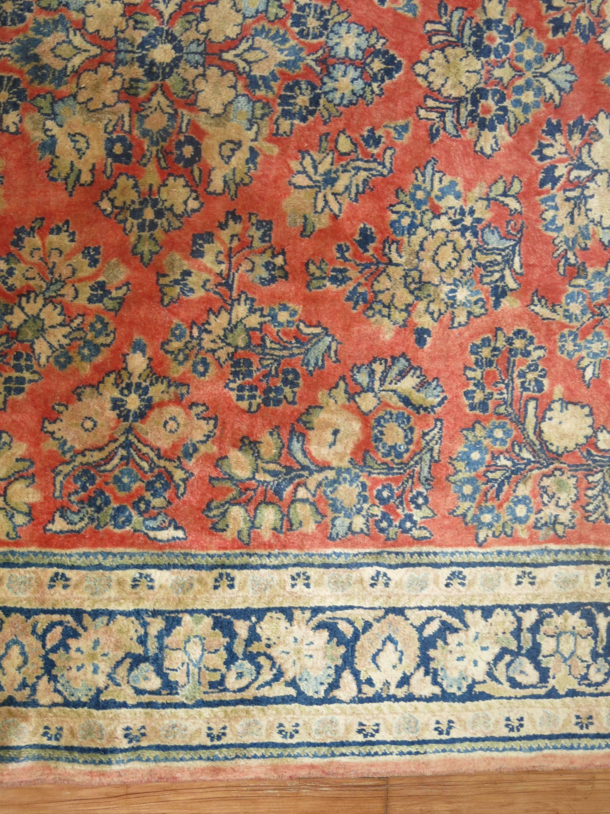 Eine seltene Größe Vintage persischen Sarouk Teppich.

Maße: 5'4'' x 8'.