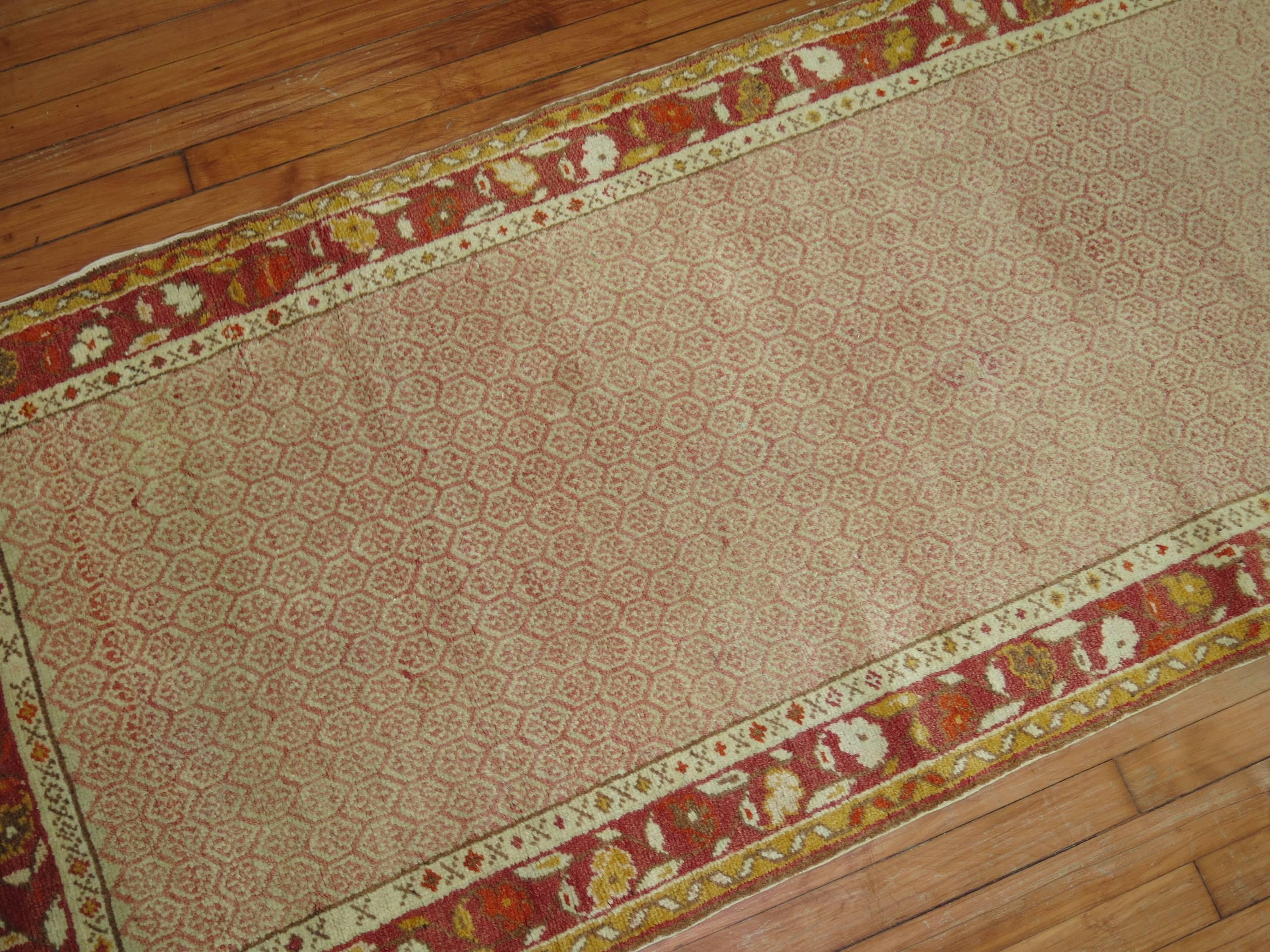 Pink Field Handwoven 20th Century Feminine Turkish Oushak Runner In Excellent Condition For Sale In New York, NY