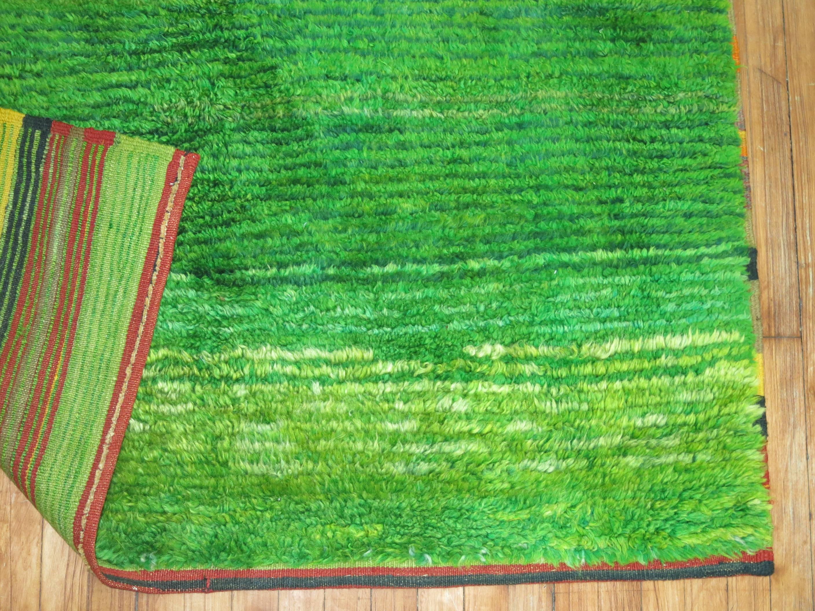Organic Bright Green Minimalist Mid-20th Century Turkish Tulu Rug In Excellent Condition In New York, NY