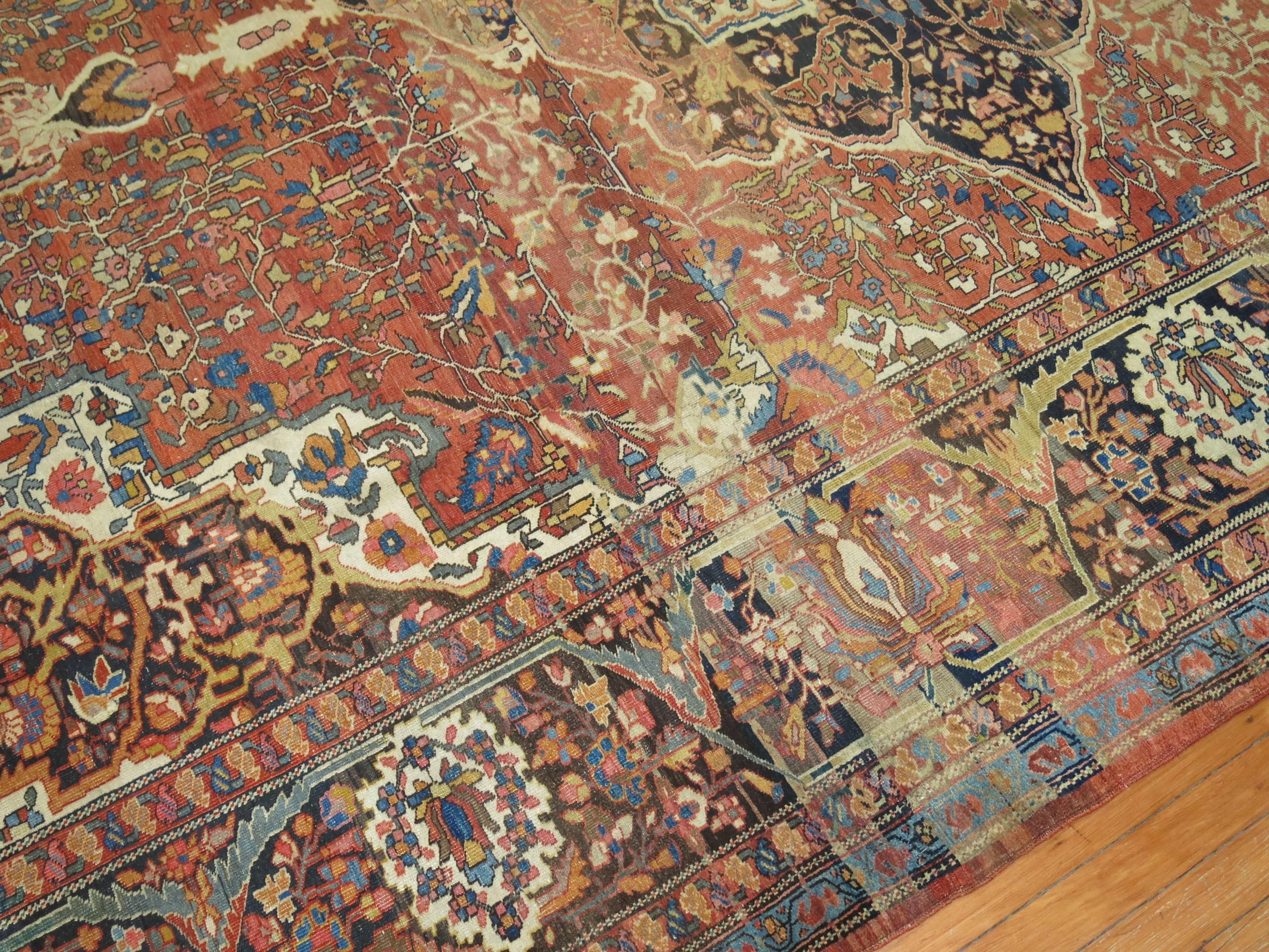 20ième siècle Superbe tapis persan ancien Sarouk Ferehan traditionnel en sarouk rouille et abrash de taille standard en vente