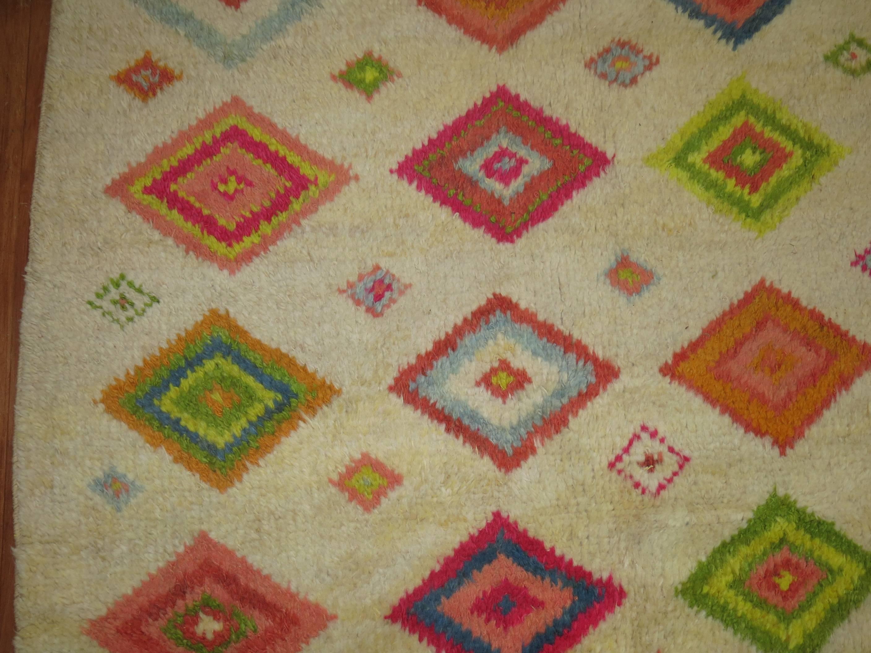 Large Colorful Turkish Tulu Bohemian Carpet  For Sale 2