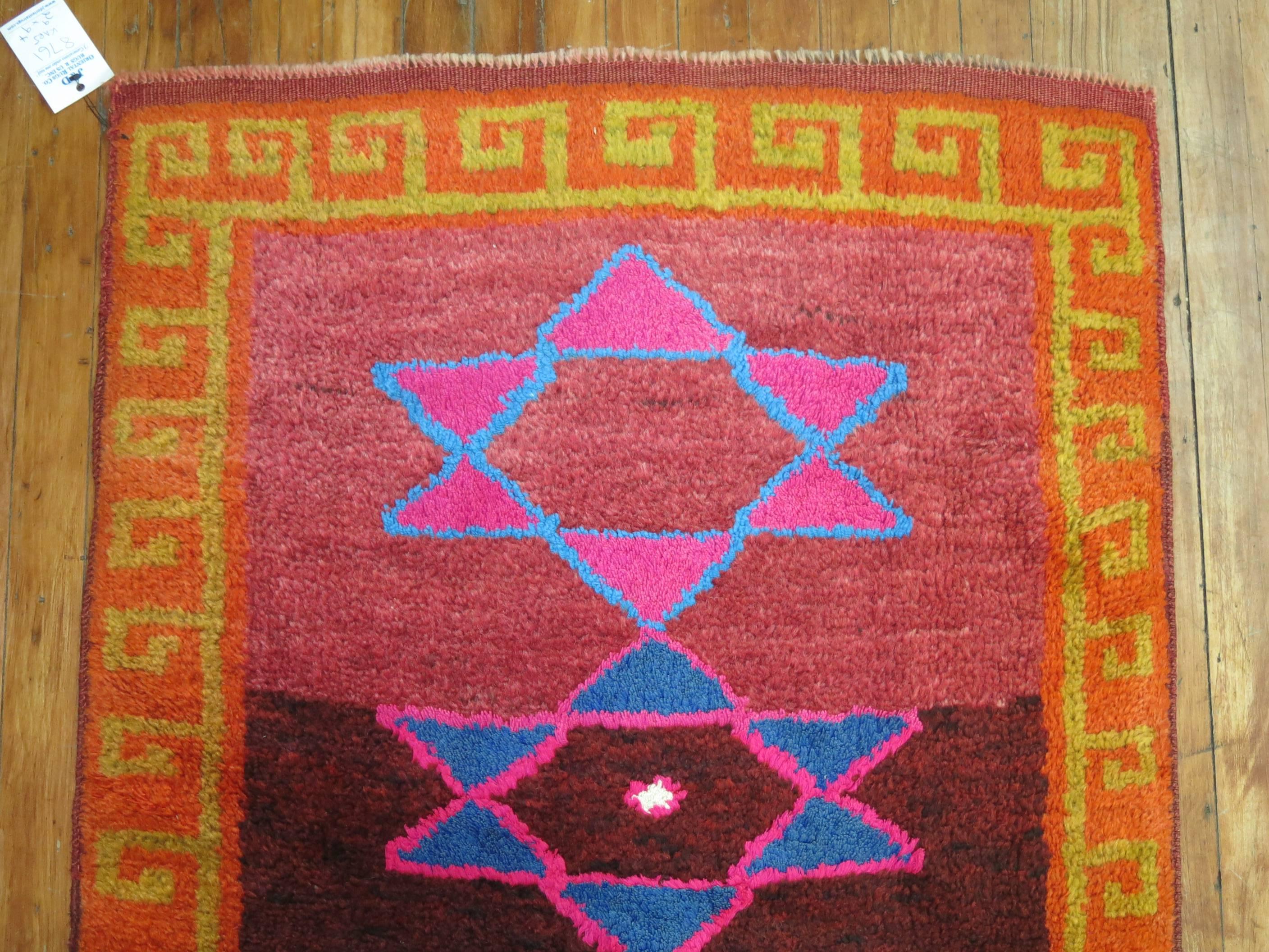 20th Century Bright Color Vintage Turkish Star Motif Full Pile Bohemian Runner In Excellent Condition For Sale In New York, NY
