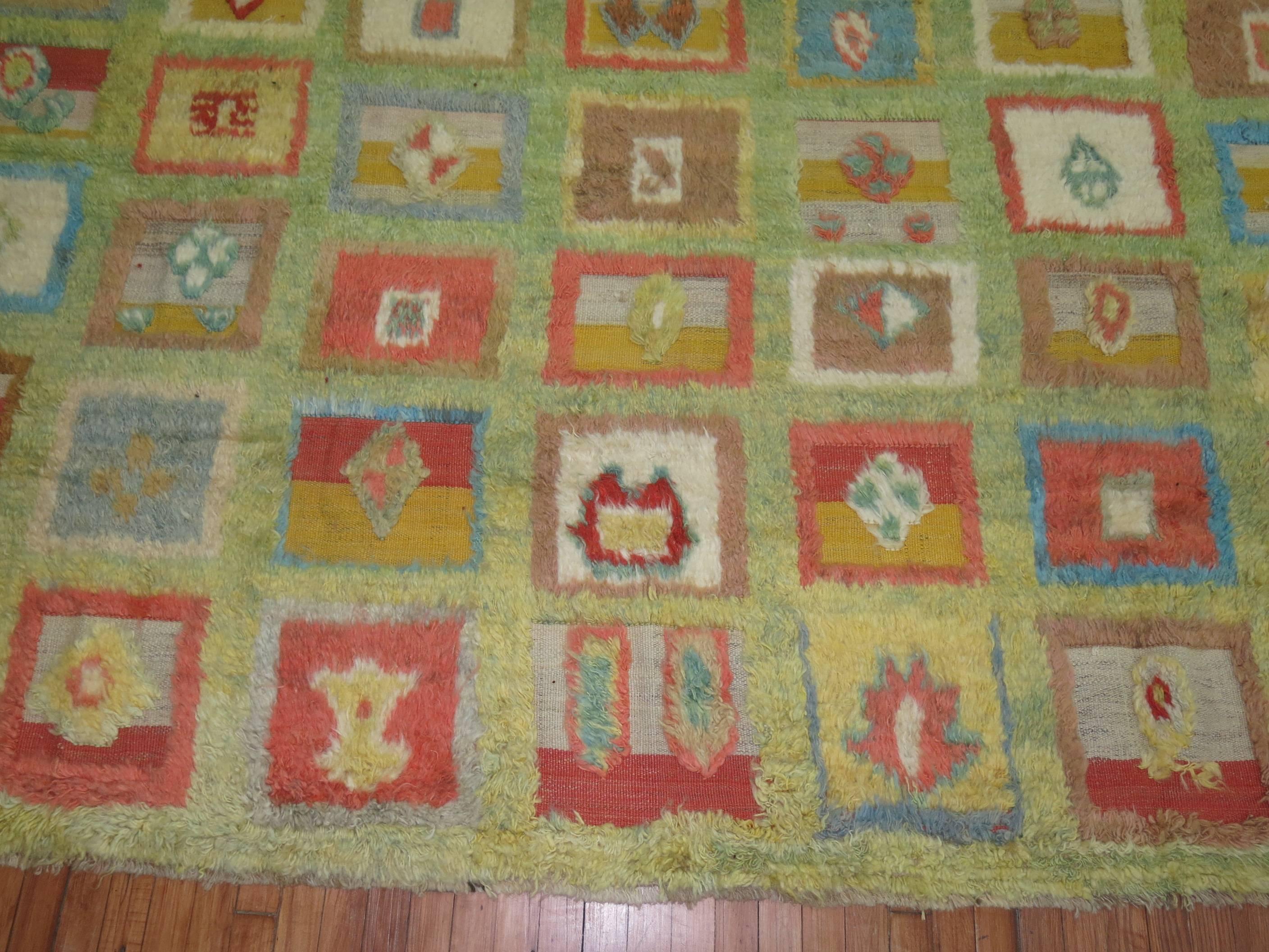 Large Green Whimsical Turkish Vintage Shag Rug In Good Condition For Sale In New York, NY