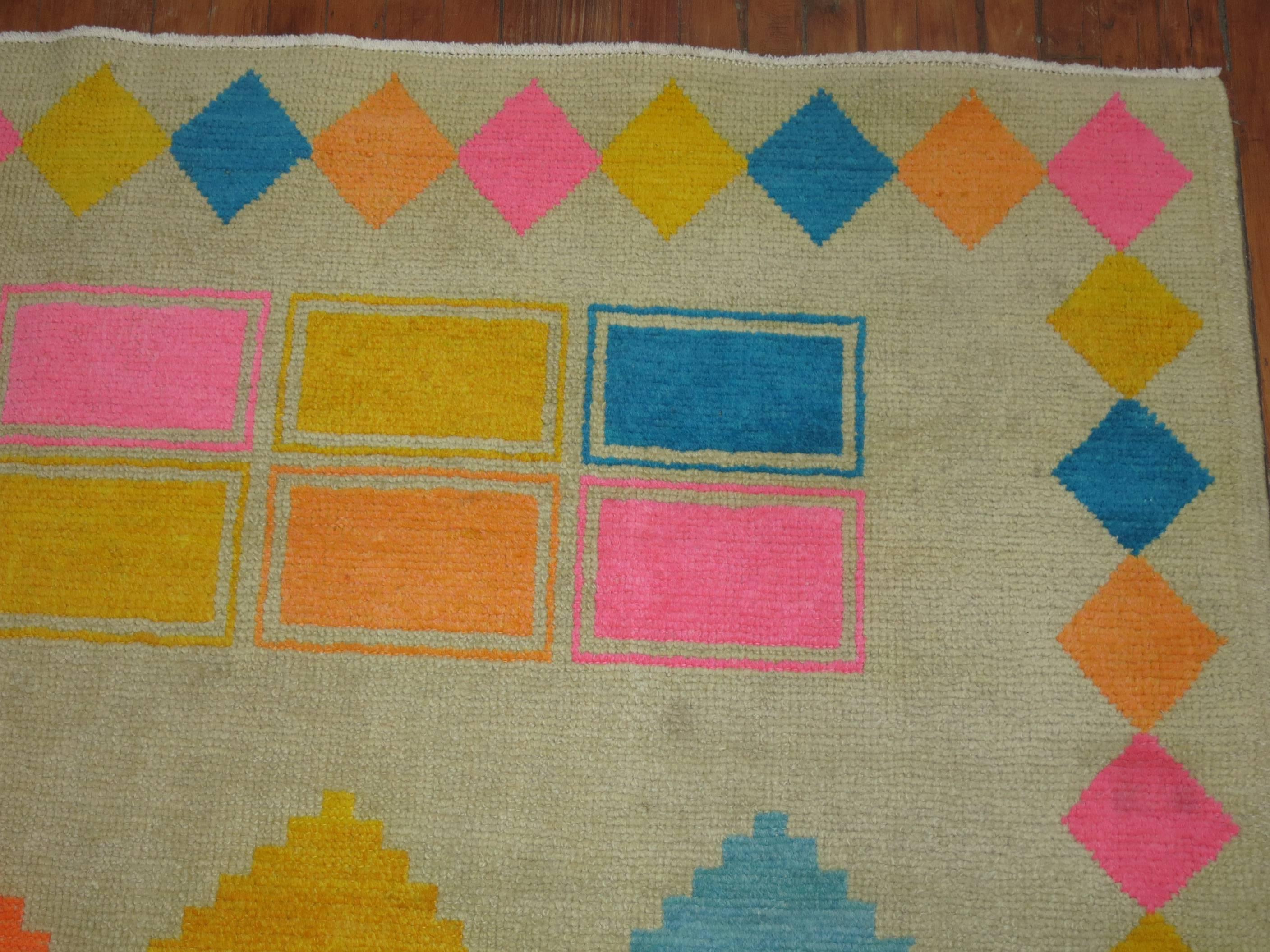 Alfombra turca vintage ecléctica Futurista en venta