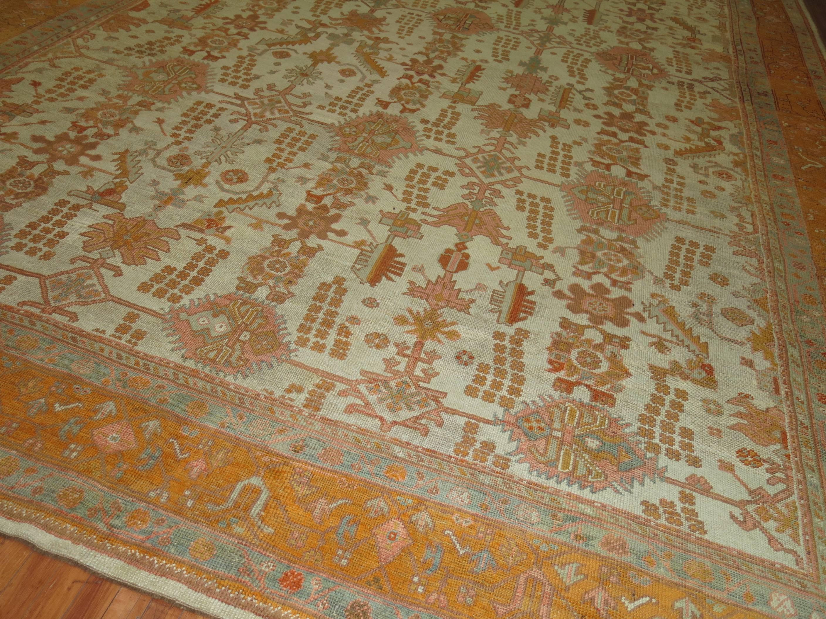 Antique Oushak Carpet In Good Condition In New York, NY