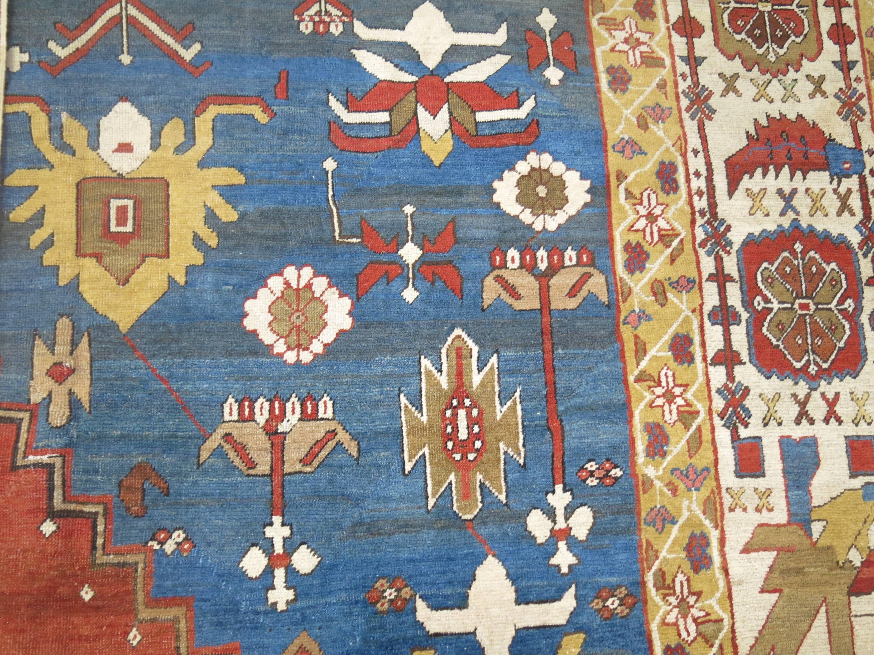 Phenomenal Tribal Oversize Palace Antiker persischer Bakshaish Teppich im Zustand „Gut“ im Angebot in New York, NY