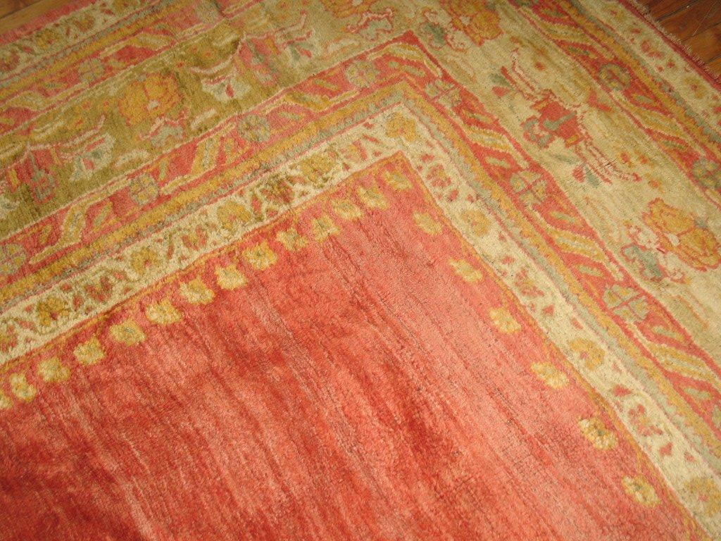 Angora Tappeto quadrato Oushak turco in lana d'angora di grande fascino in vendita