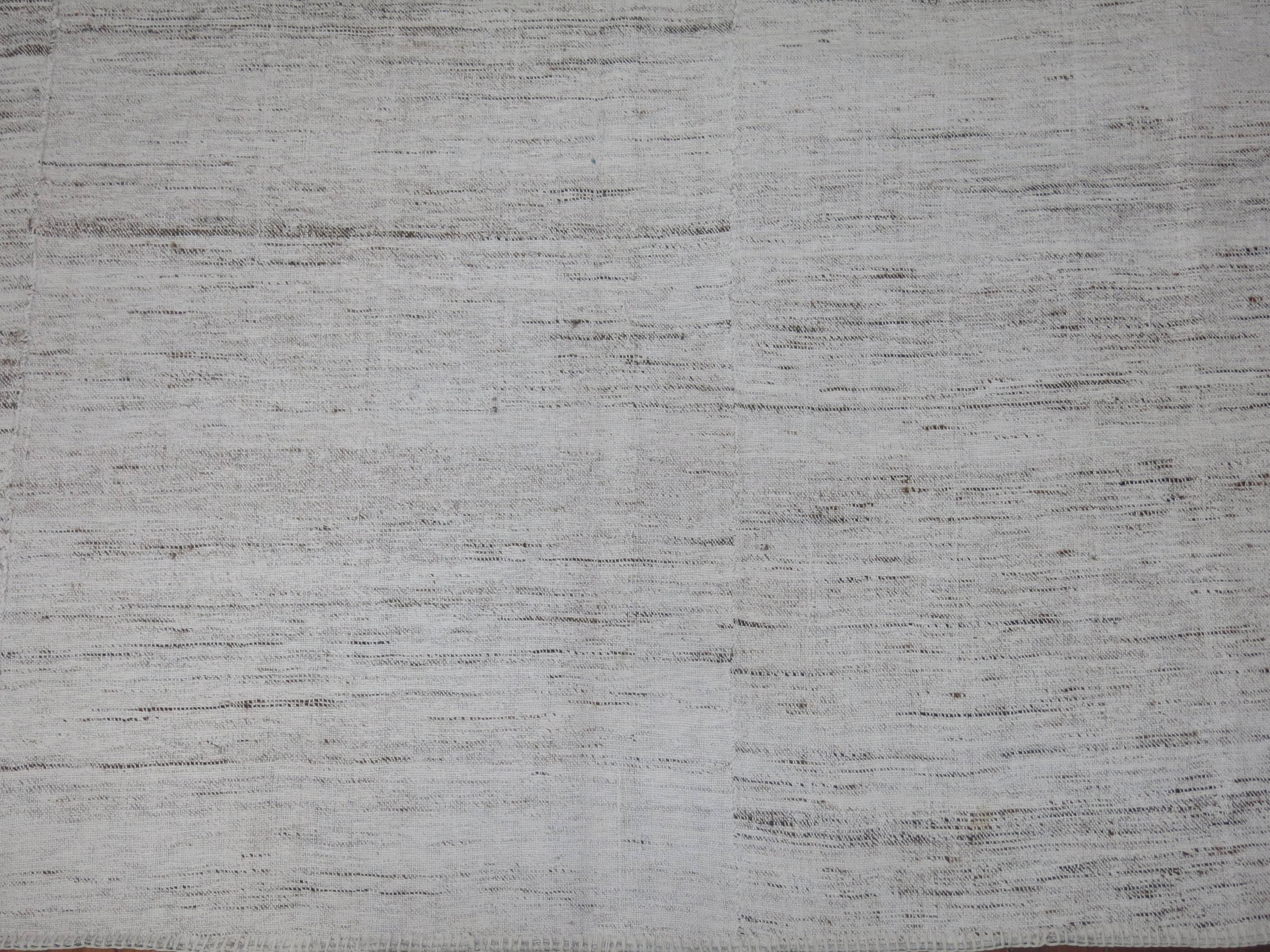 Cotton Kilim Flat-Weave Carpet For Sale 1