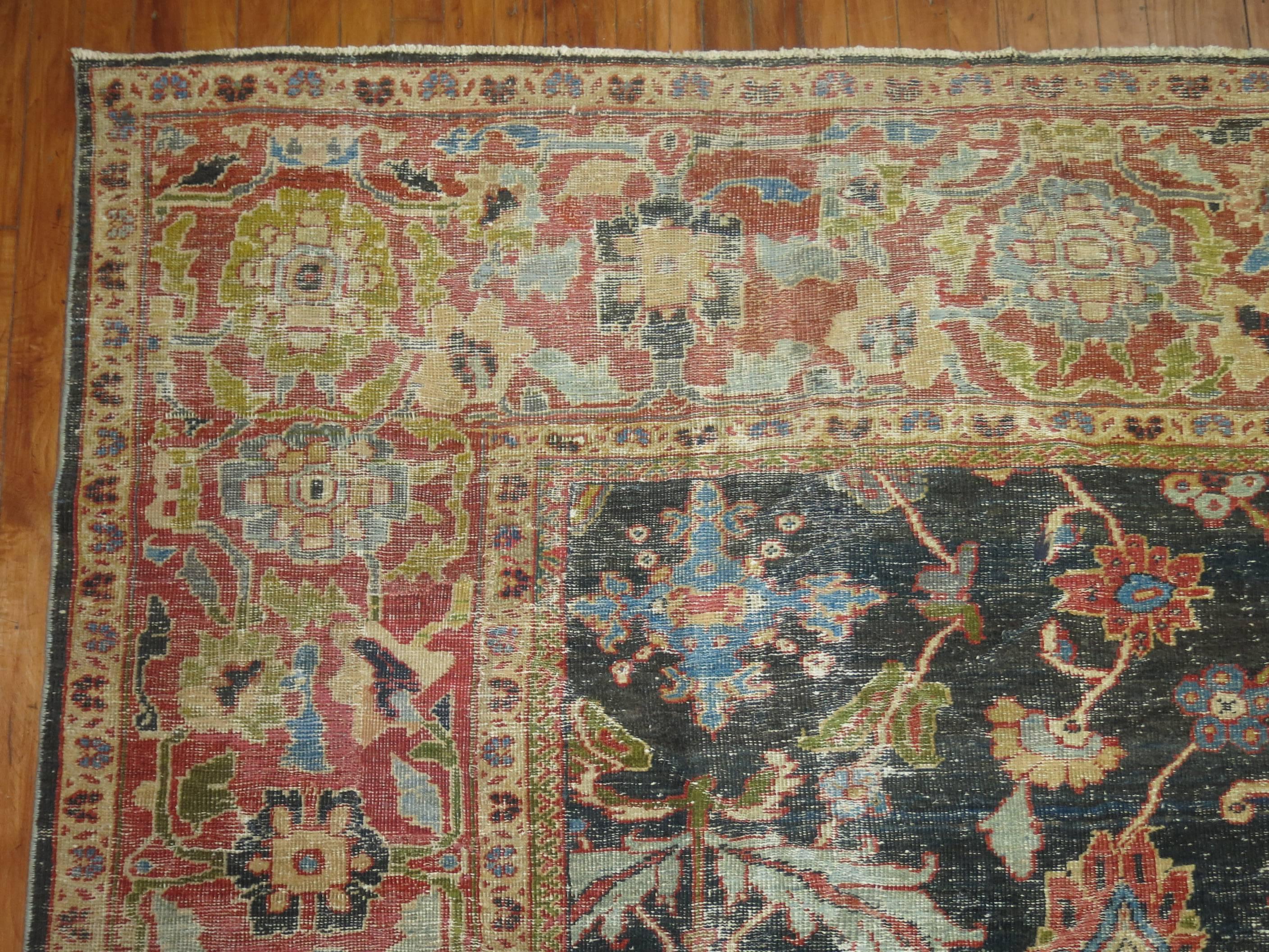 Antique Persian Sultanabad Mahal Carpet In Excellent Condition In New York, NY