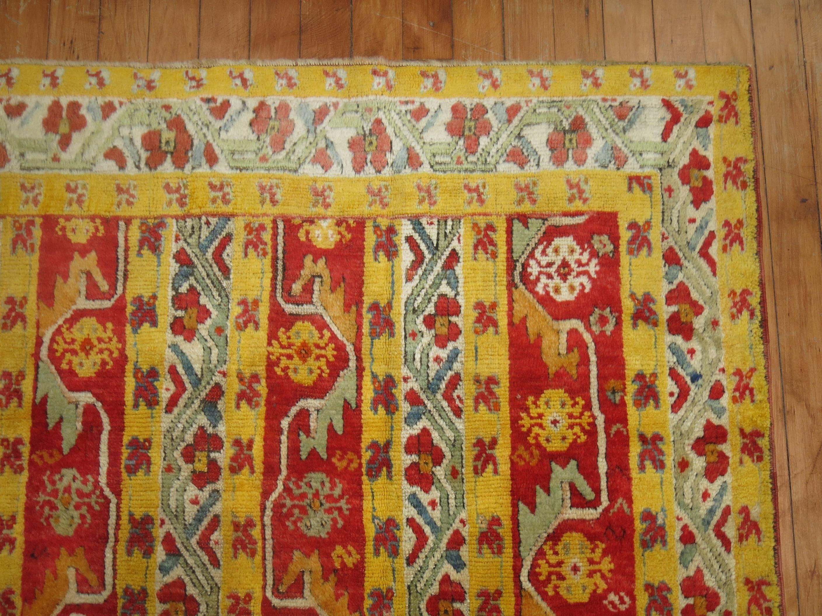Antiker türkischer Melas-Teppich (Suzani) im Angebot