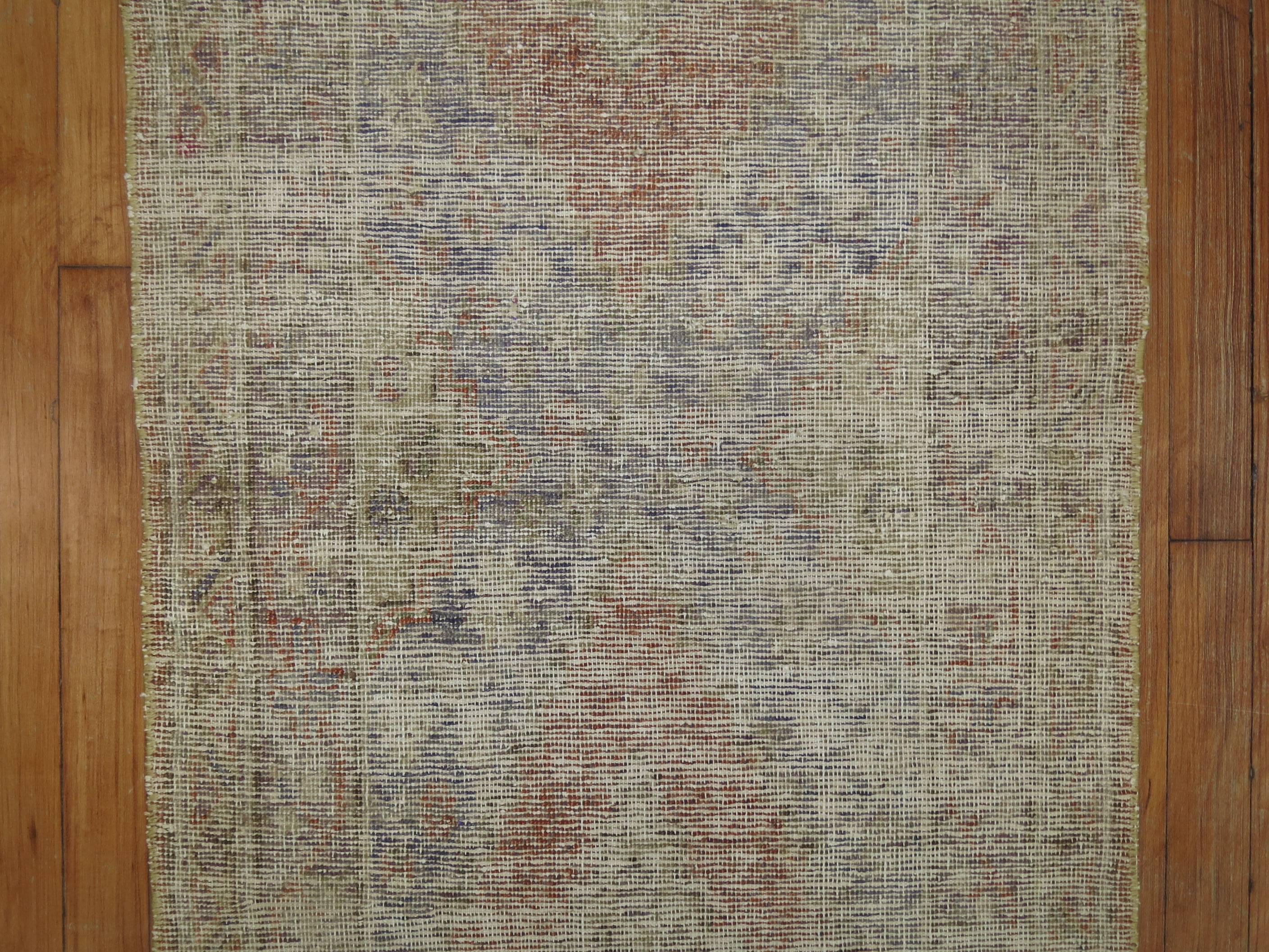 Seltener Khotan-Läufer aus Wolle im Shabby-Chic-Stil, spätes 19. Jahrhundert im Angebot 5