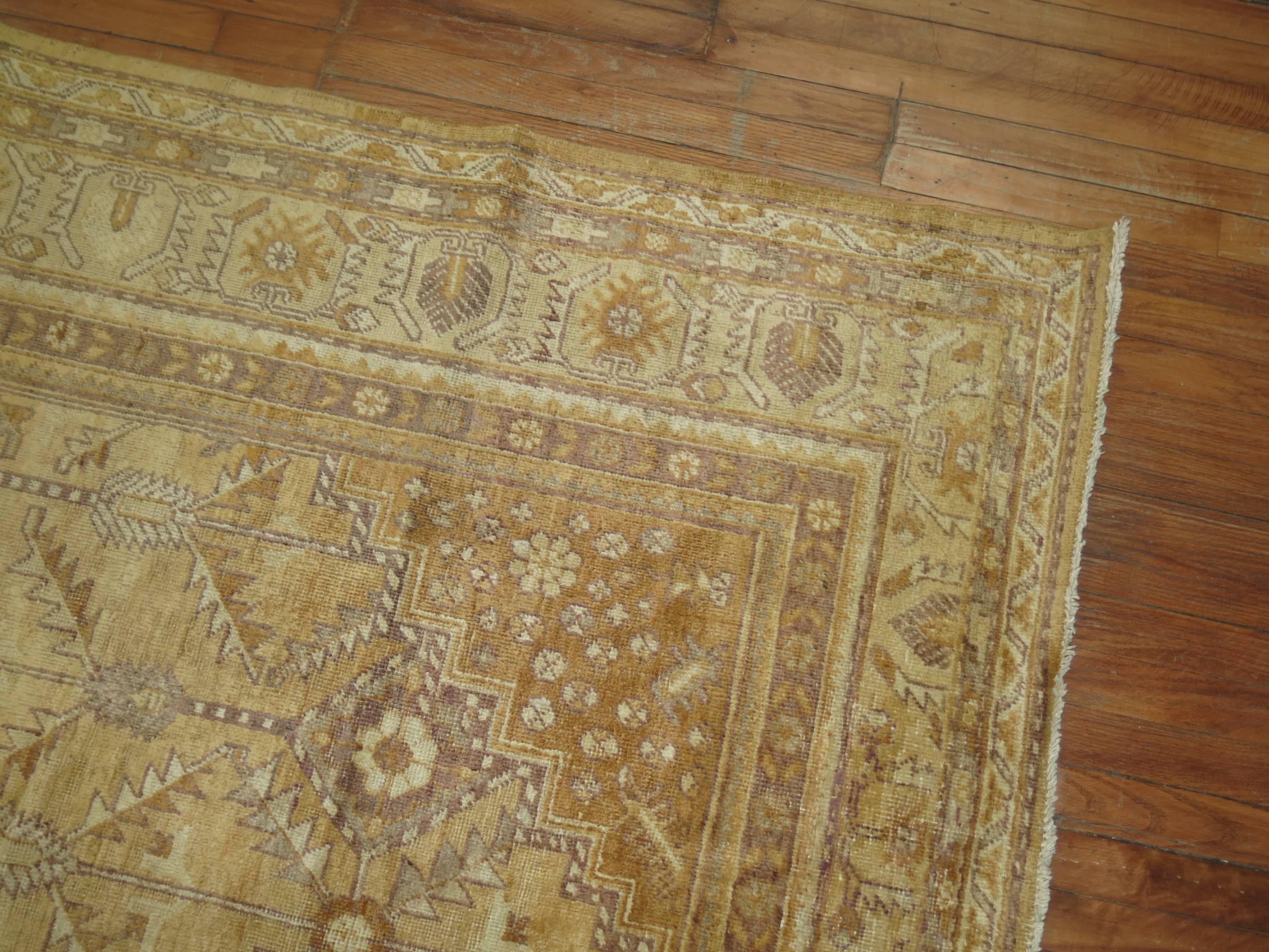 Straw Antique Khotan Rug, Early 20th Century In Good Condition For Sale In New York, NY