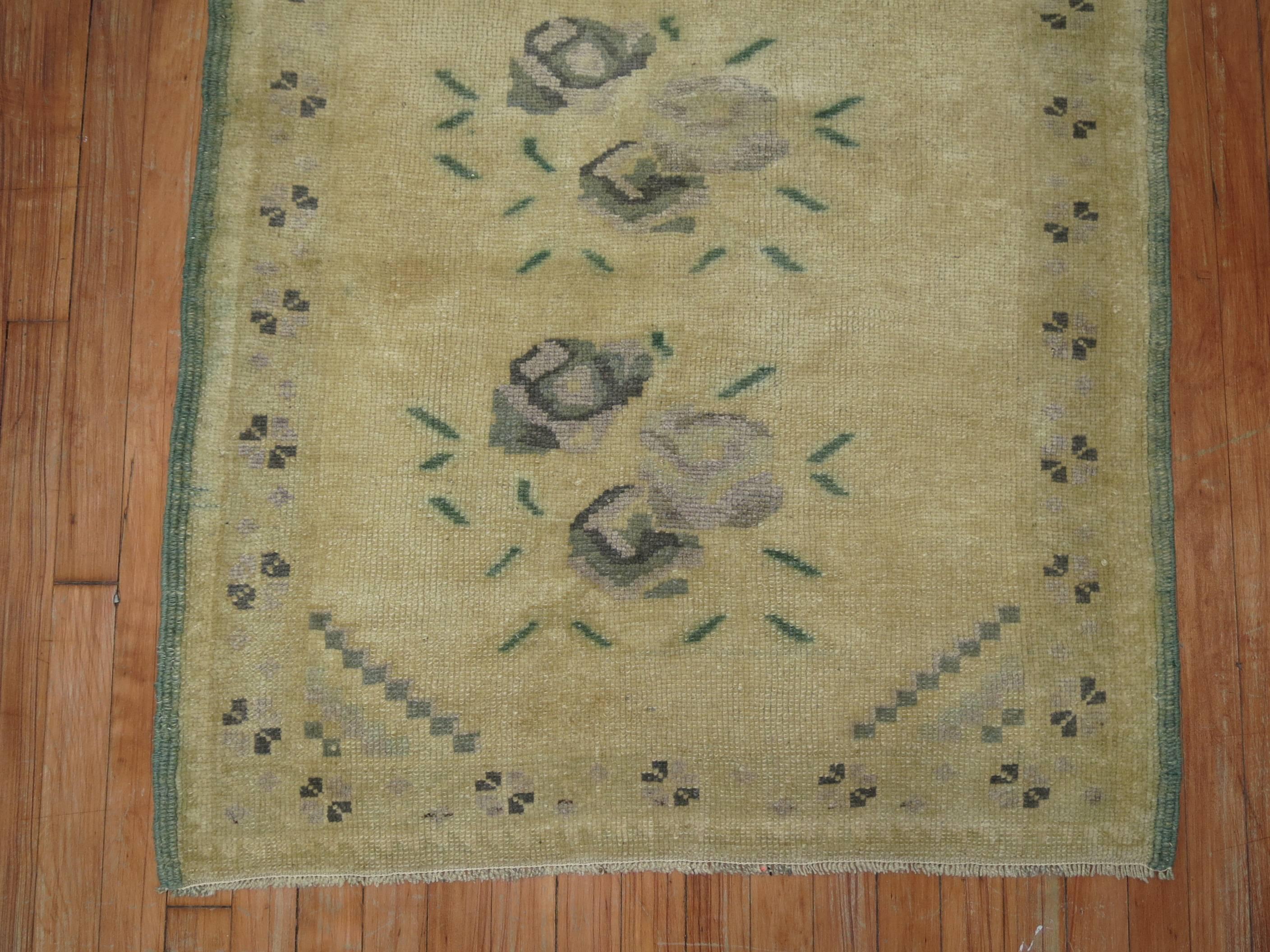 Scatter Turkish Floral Style Rug In Excellent Condition In New York, NY