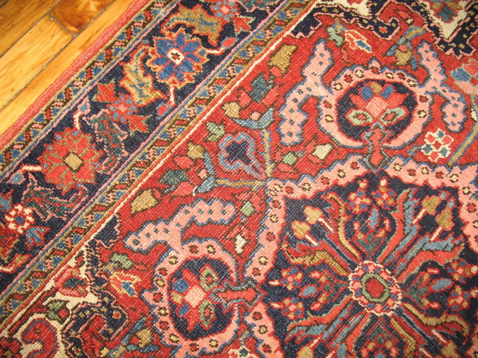 American Classical Traditional Vintage Persian Heriz Scatter Rug