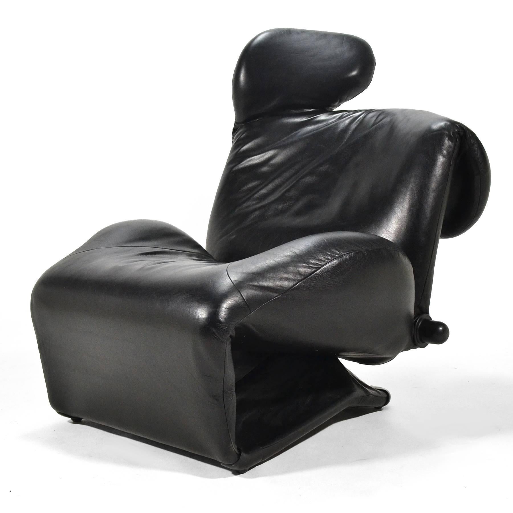 Post-Modern Toshiyuki Kita Wink Lounge Chairs by Cassina